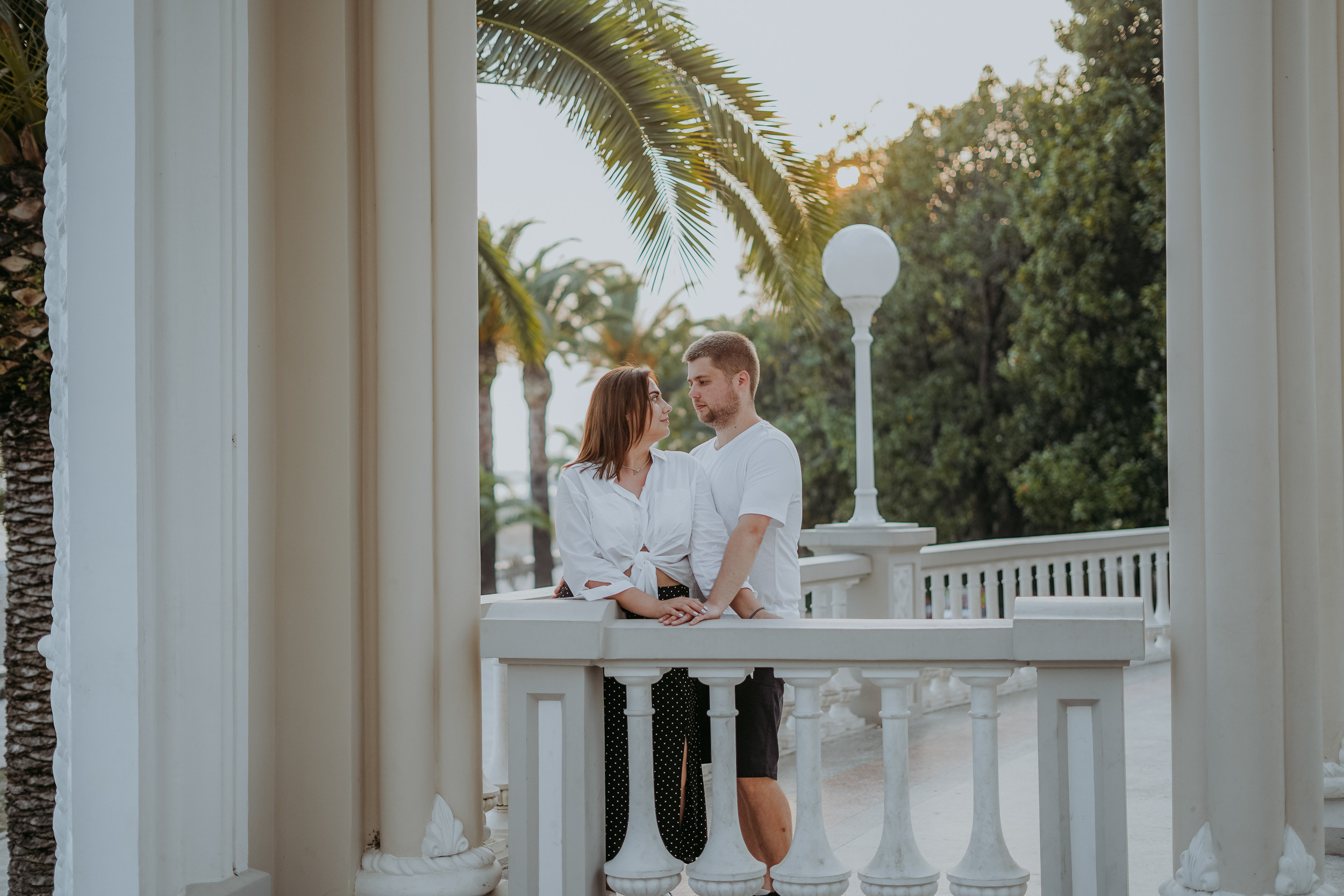 Софья и Альберт. Предложение руки и сердца в Гагре. Фотограф в Сочи и Абхазии | Фототуры | September Air