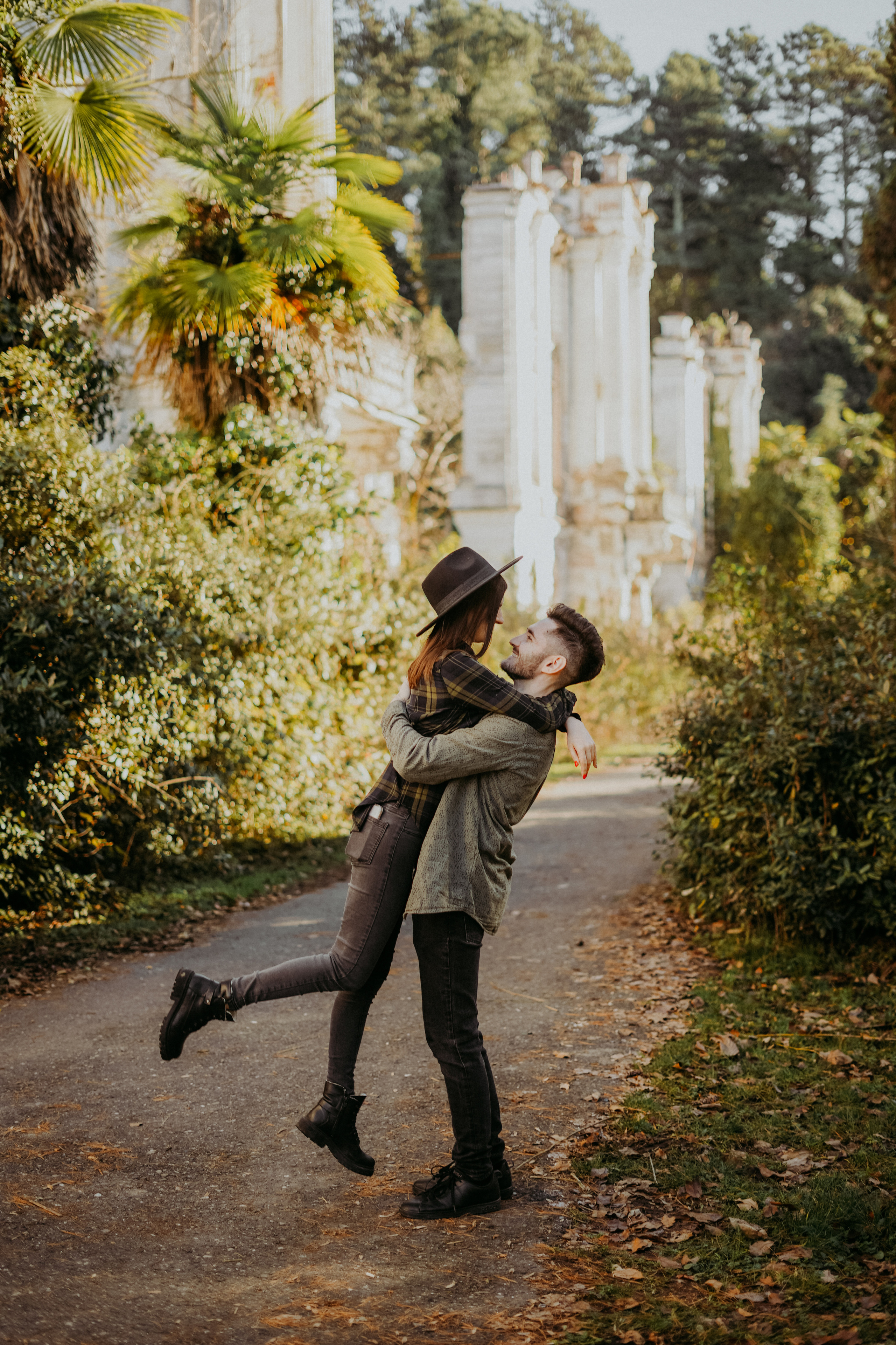 Фотосессия для двоих в Сухуме. Фотограф в Сочи и Абхазии | Фототуры | September Air