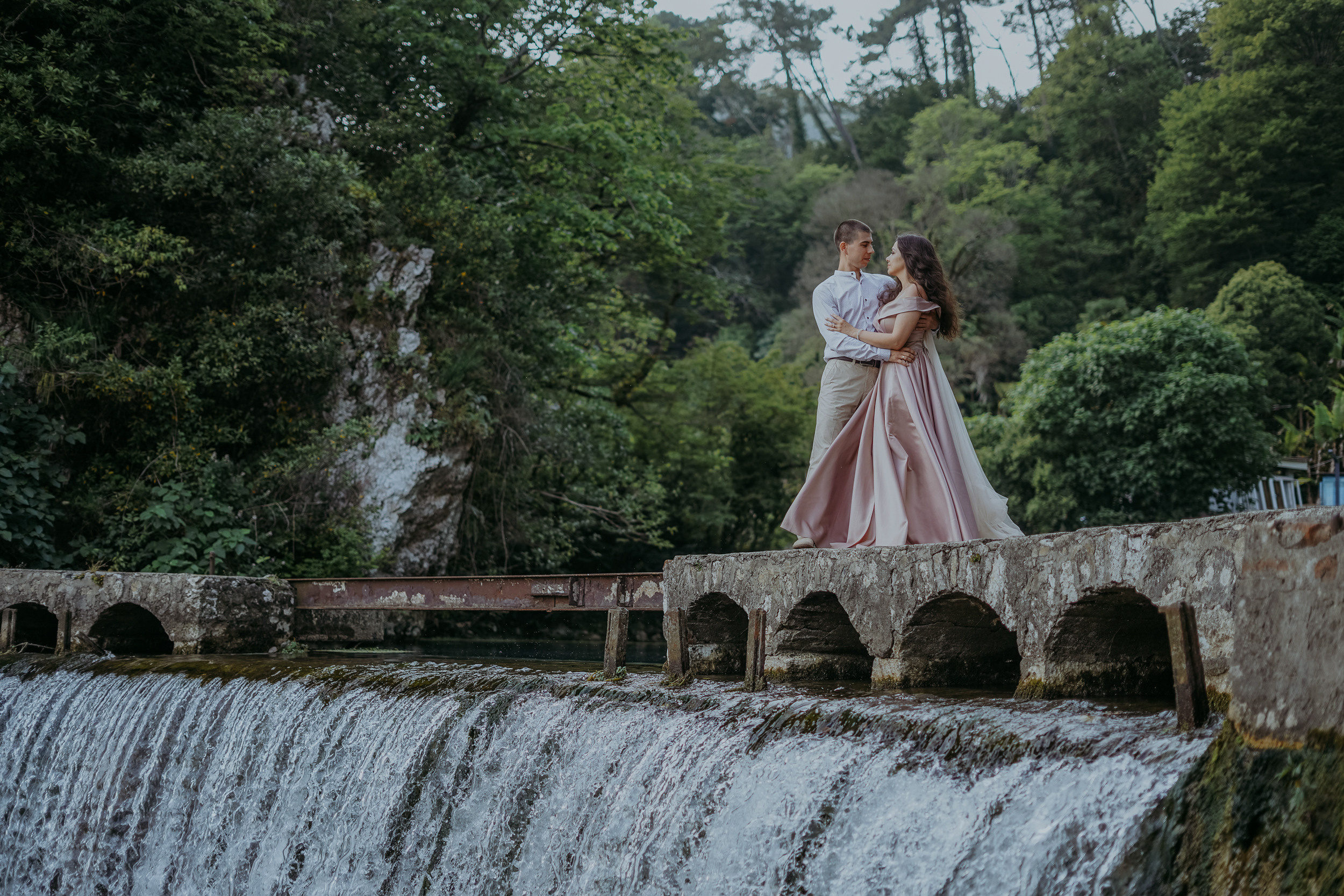 Катя и Женя в Новом Афоне. Фотограф в Сочи и Абхазии | Фототуры | September Air