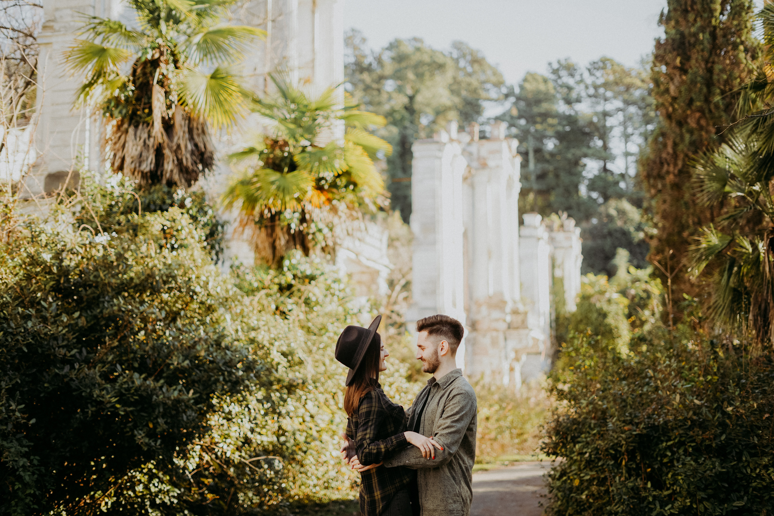 Фотосессия для двоих в Сухуме. Фотограф в Сочи и Абхазии | Фототуры | September Air