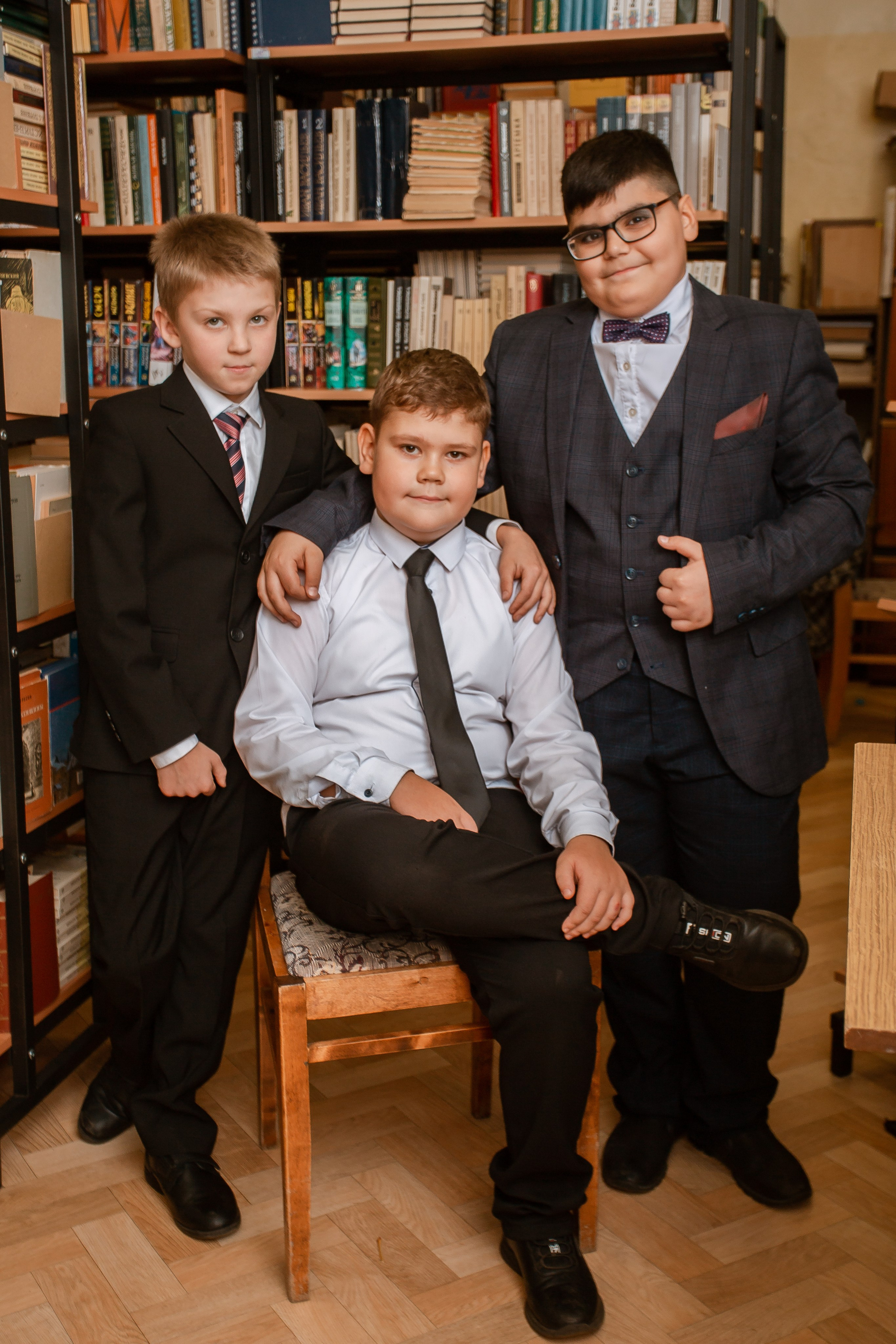 ЗАТО Озерный, школа 1, 4А класс. Студия выпускных альбомов Остров