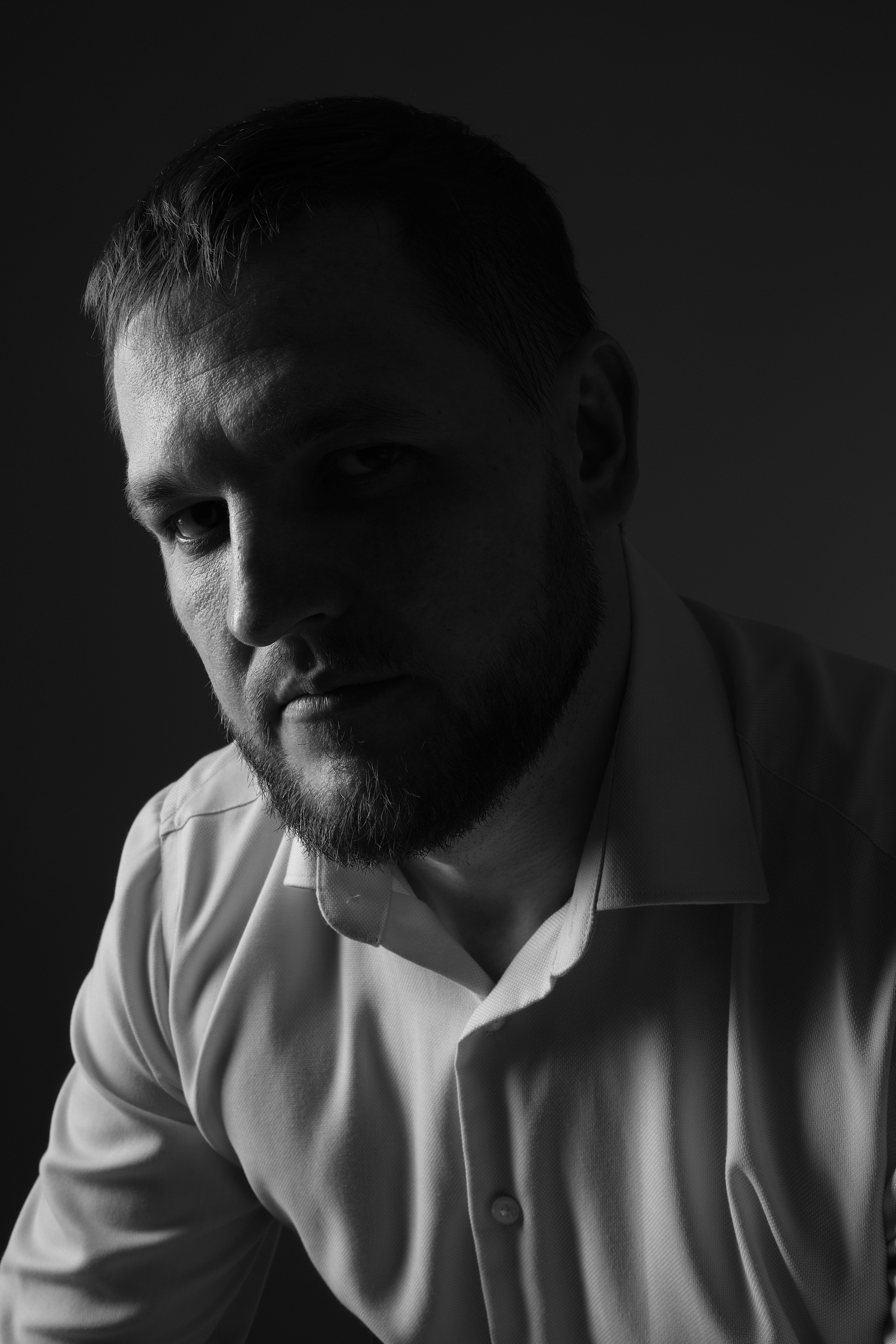 Портретный фотограф в Москве Александр Денисов