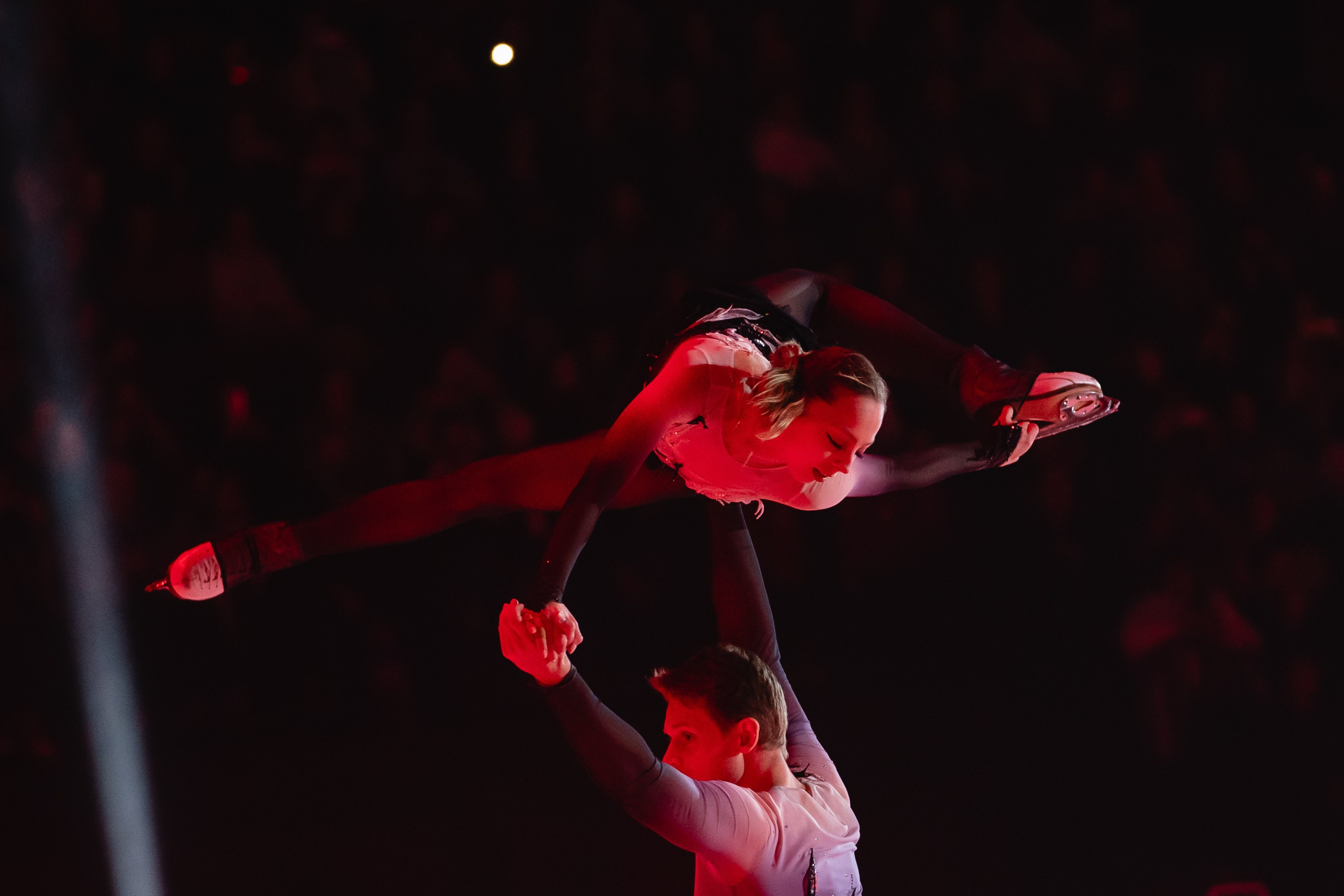 Шоу «Чемпионы на льду» в Новосибирске. Воробьева Ксения — Спортивный и танцевальный фотограф Новосибирск