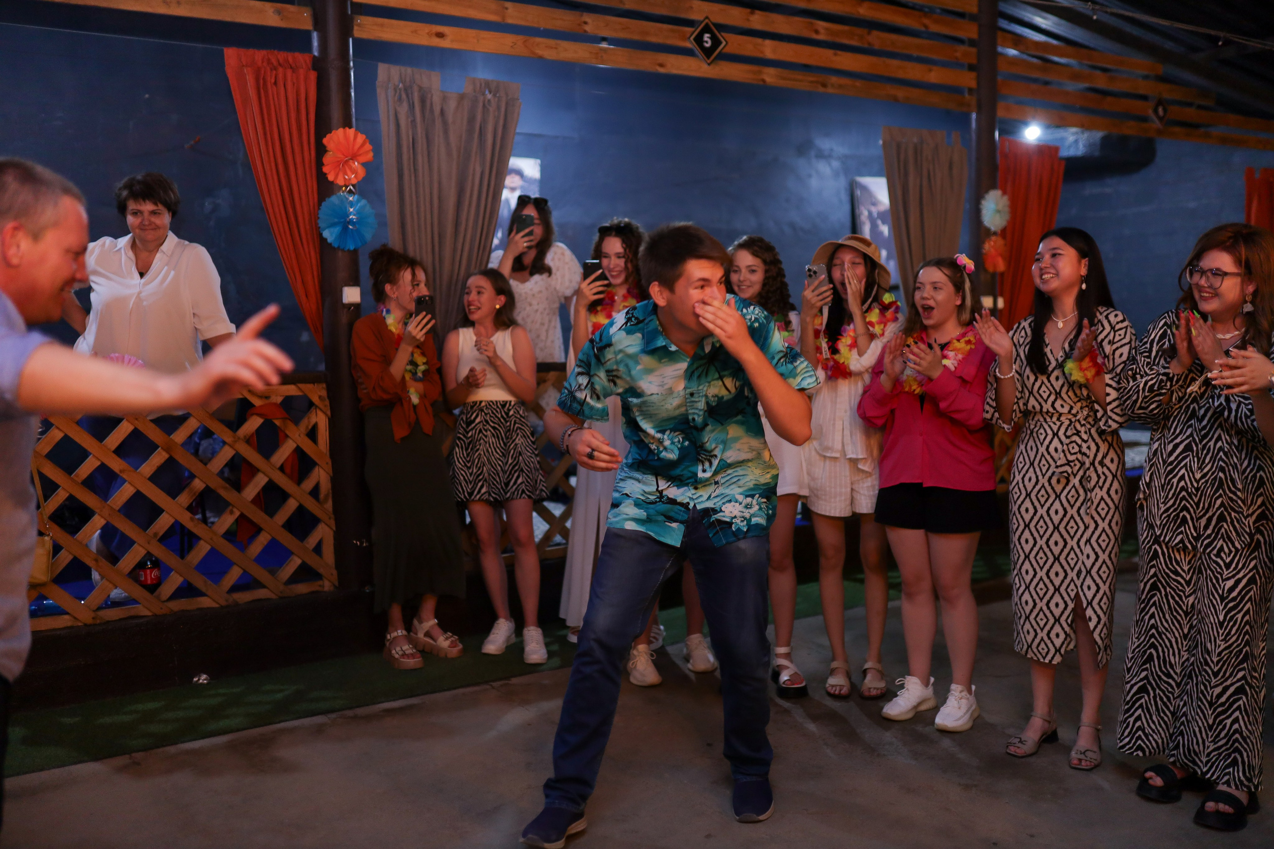 Выпускники. Фотограф в Жезказгане. Графический дизайнер