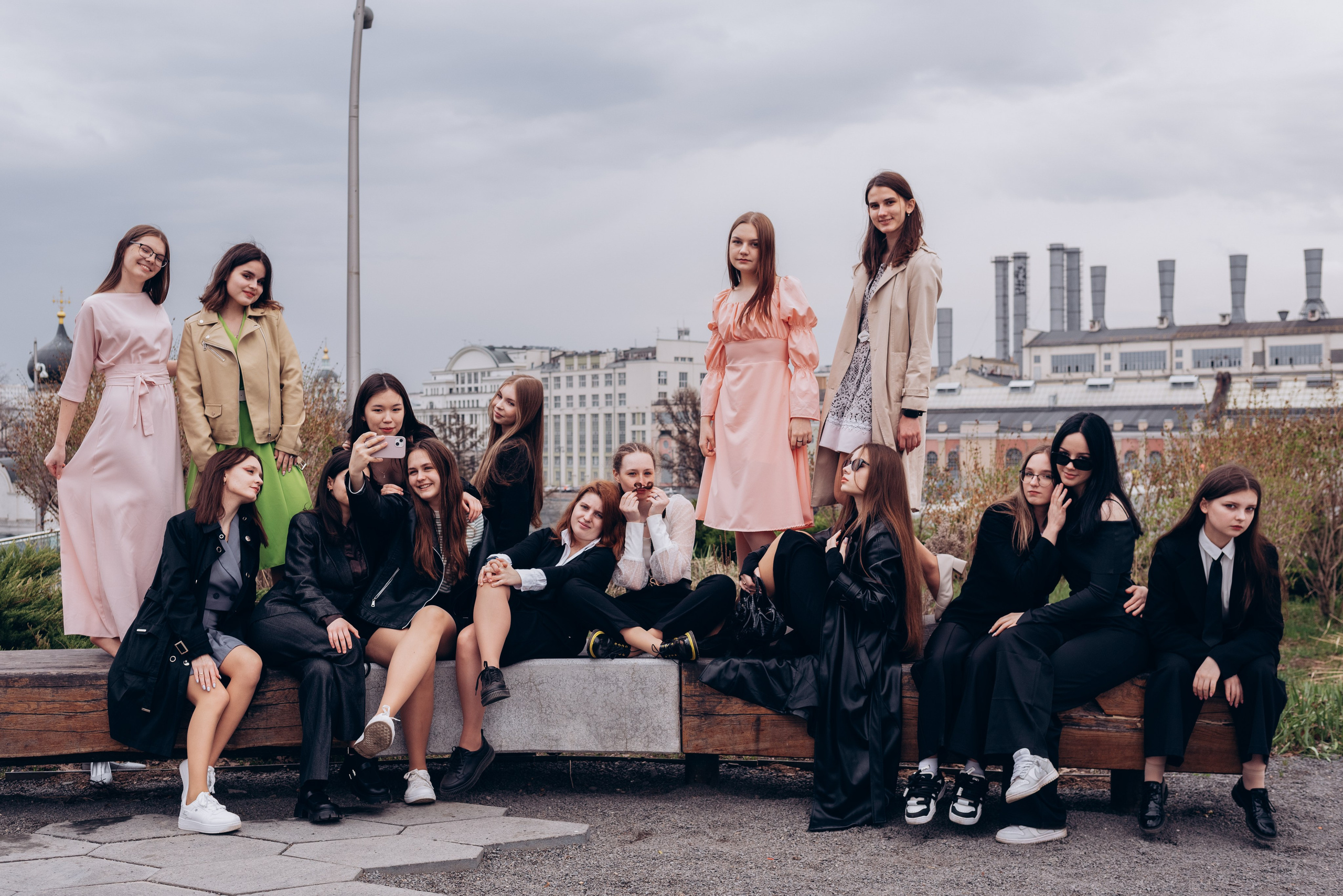 Выпускные альбомы без нервов в Москве — Идеальный альбом!. MILATE — выпускные альбомы, фотосессии и видео в Москве