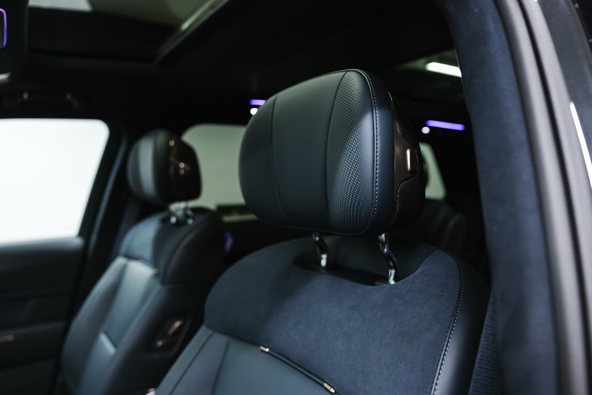 Lynk & Co 900 Ultra 2,0hyb 4WD AT (734 л. с.). Автосалон «Х-Авто»