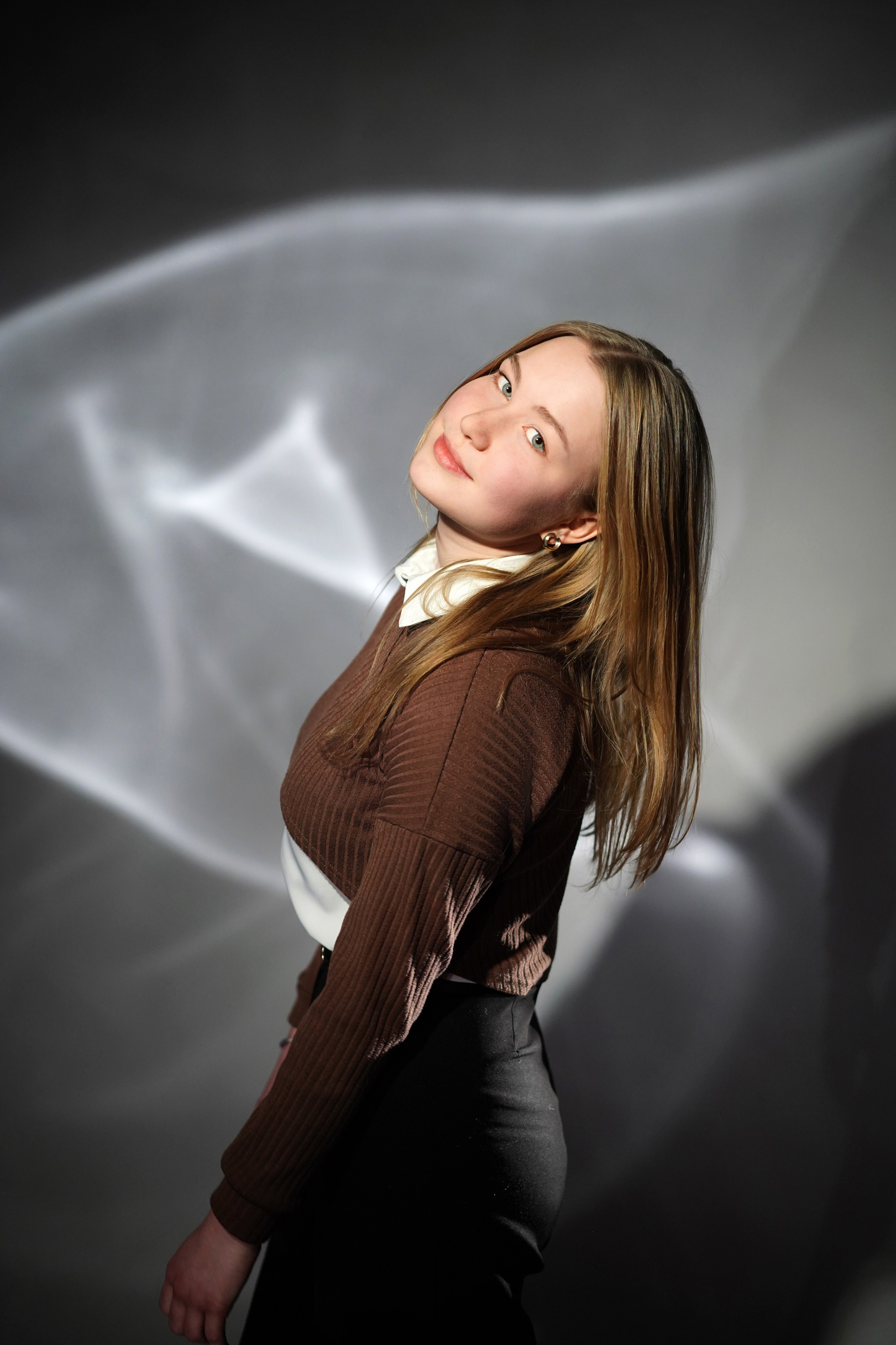 Стиль портрета в студии. GOTRA — выпускные альбомы в Тюмени