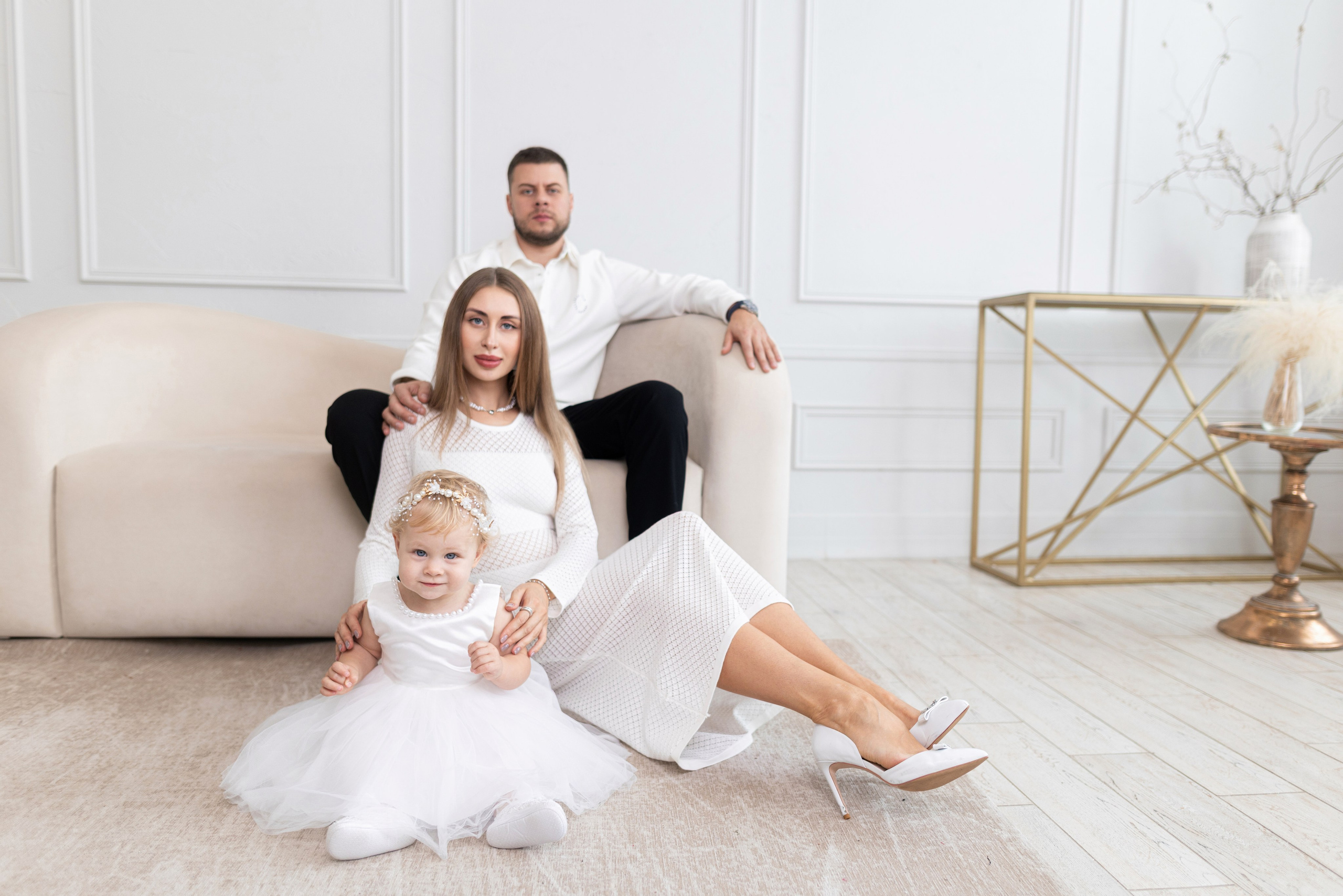 Семейная съемка для Яны и Дани в интерьере. Дмитрий Шульгин, портретный фотограф в Воронеже