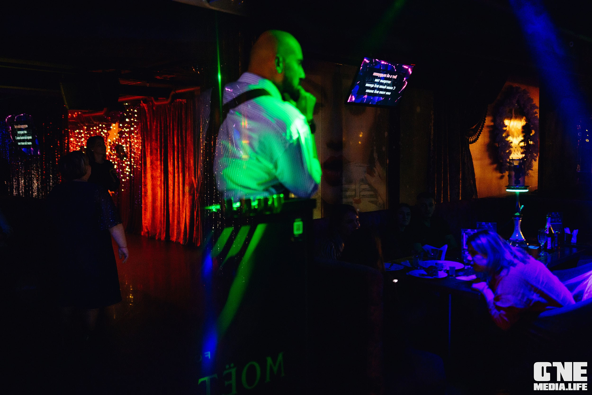 Фоторепортаж из караоке-клуба Эйфория. One Media Life: фоторепортажи, фотоотчеты с мероприятий и заведений