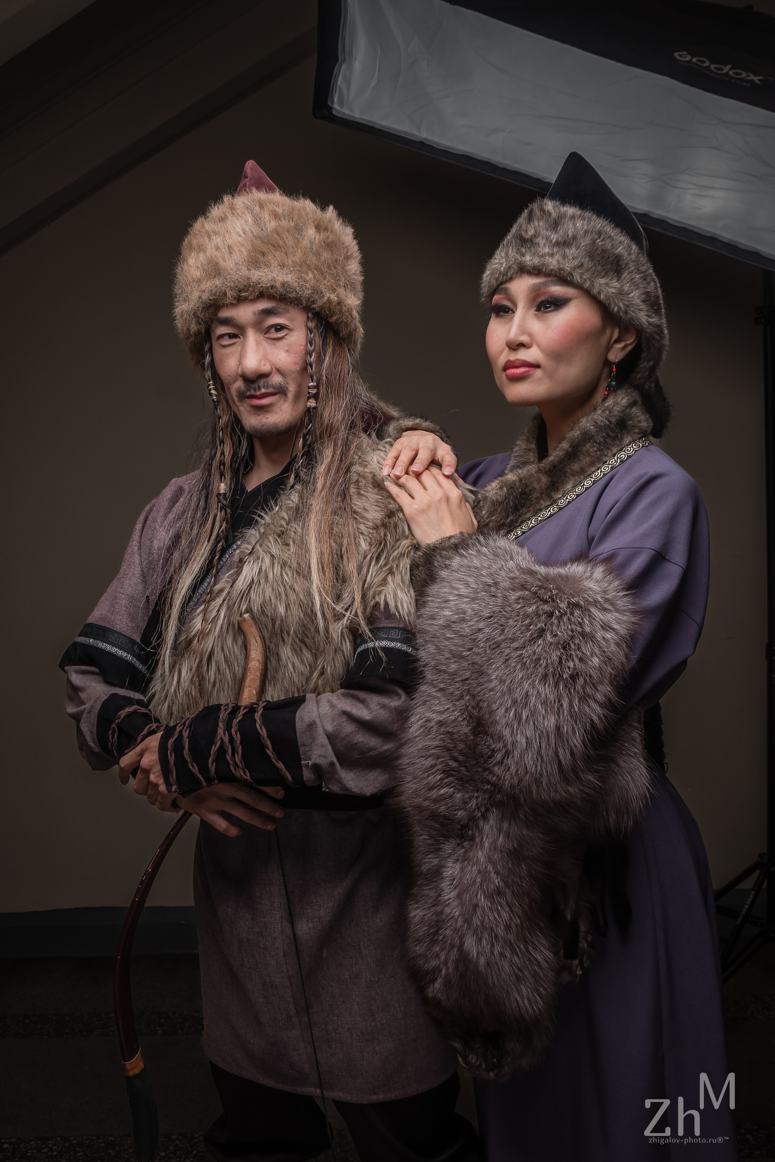 Съёмка в бурятских национальных костюмах. Семейный и свадебный фотограф в Иркутске Максим Жигалов