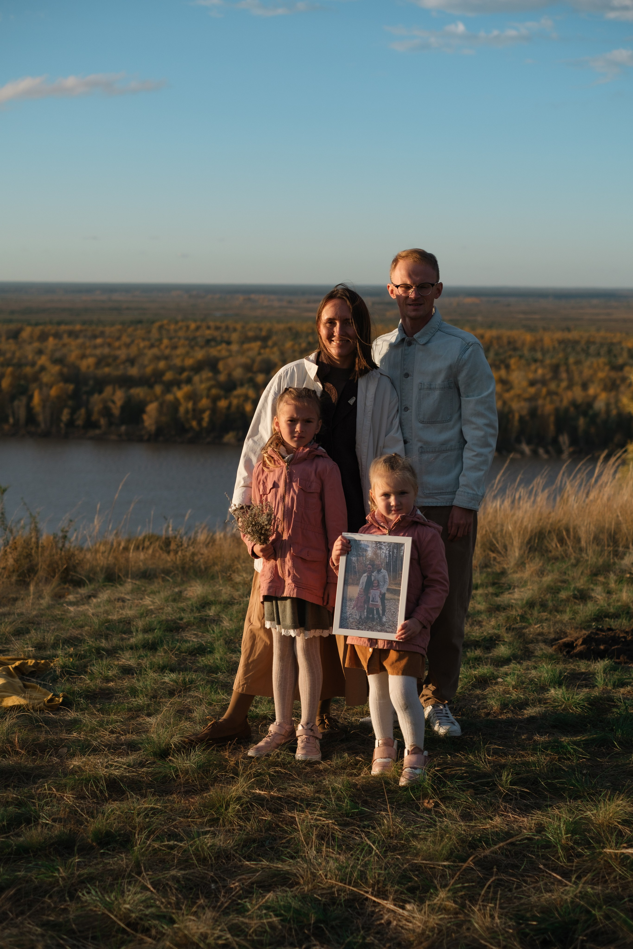 Яна и Никита с девчонками. Фотограф в Барнауле и на Алтае Маша Савова