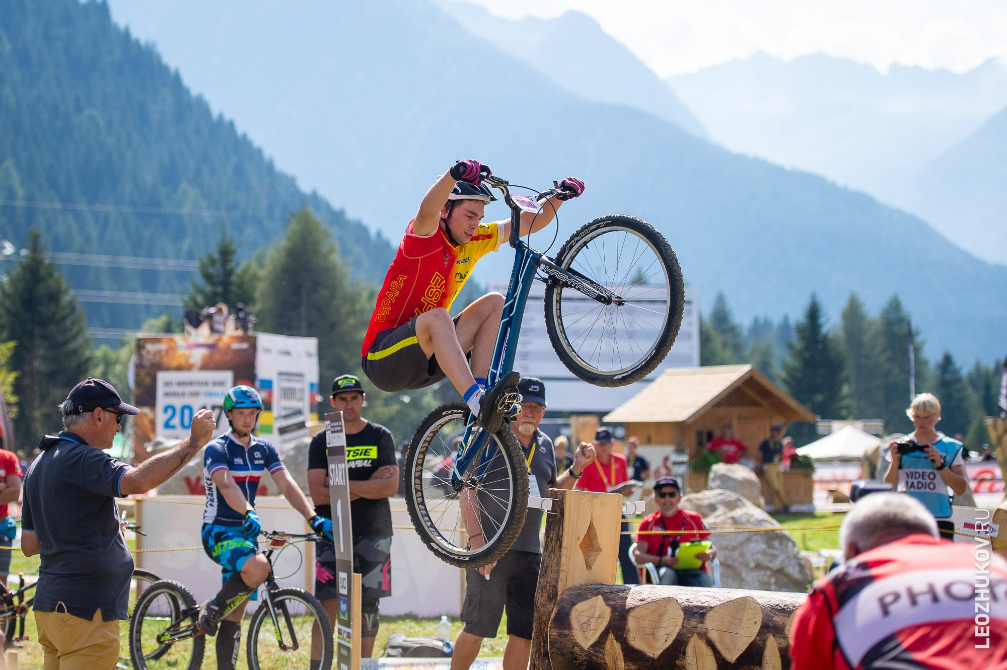 UCI Trials World Championships 2016 — finals. Sports photographer Leonid Zhukov
