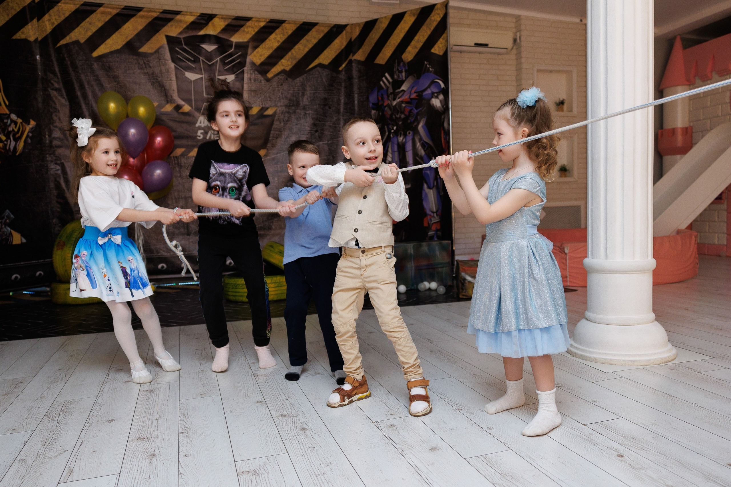 Детский день рождения в студии «Ромашка» в Оренбурге — Трансформеры