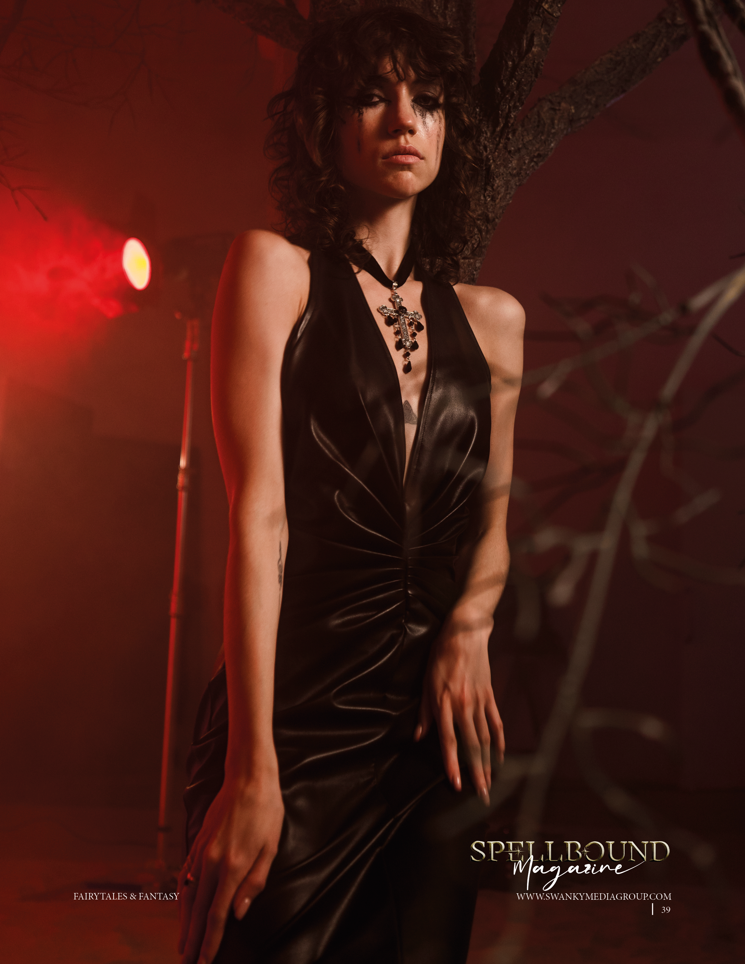 SPELLBOUND. Photomantis