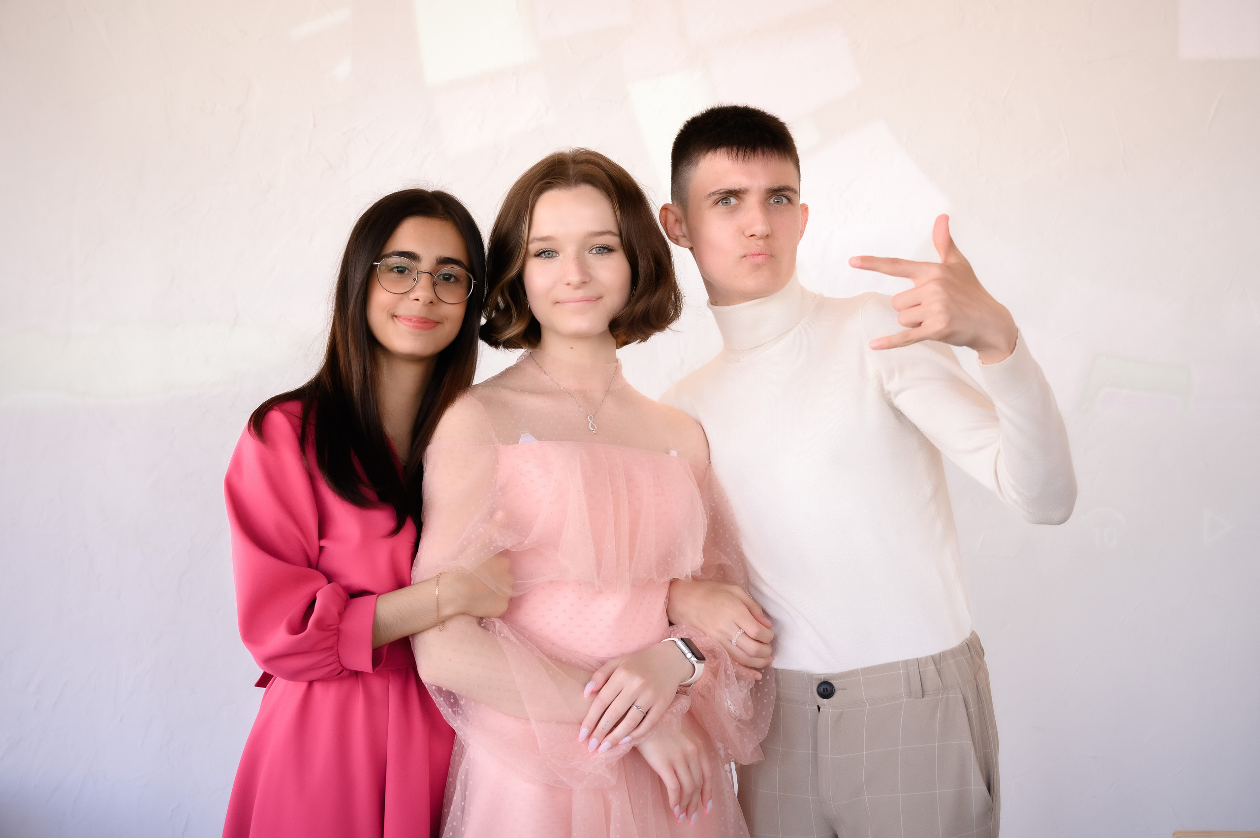 Фотограф на выпускной в Санкт-Петербурге. Фотосессия на выпускном СПб. Фотограф Алексей Лукин. Свадьба, мероприятие, корпоратив, юбилей, фотосессия, портрет. Фотосъёмка в Санкт-Петербурге. Ретушь фотографий