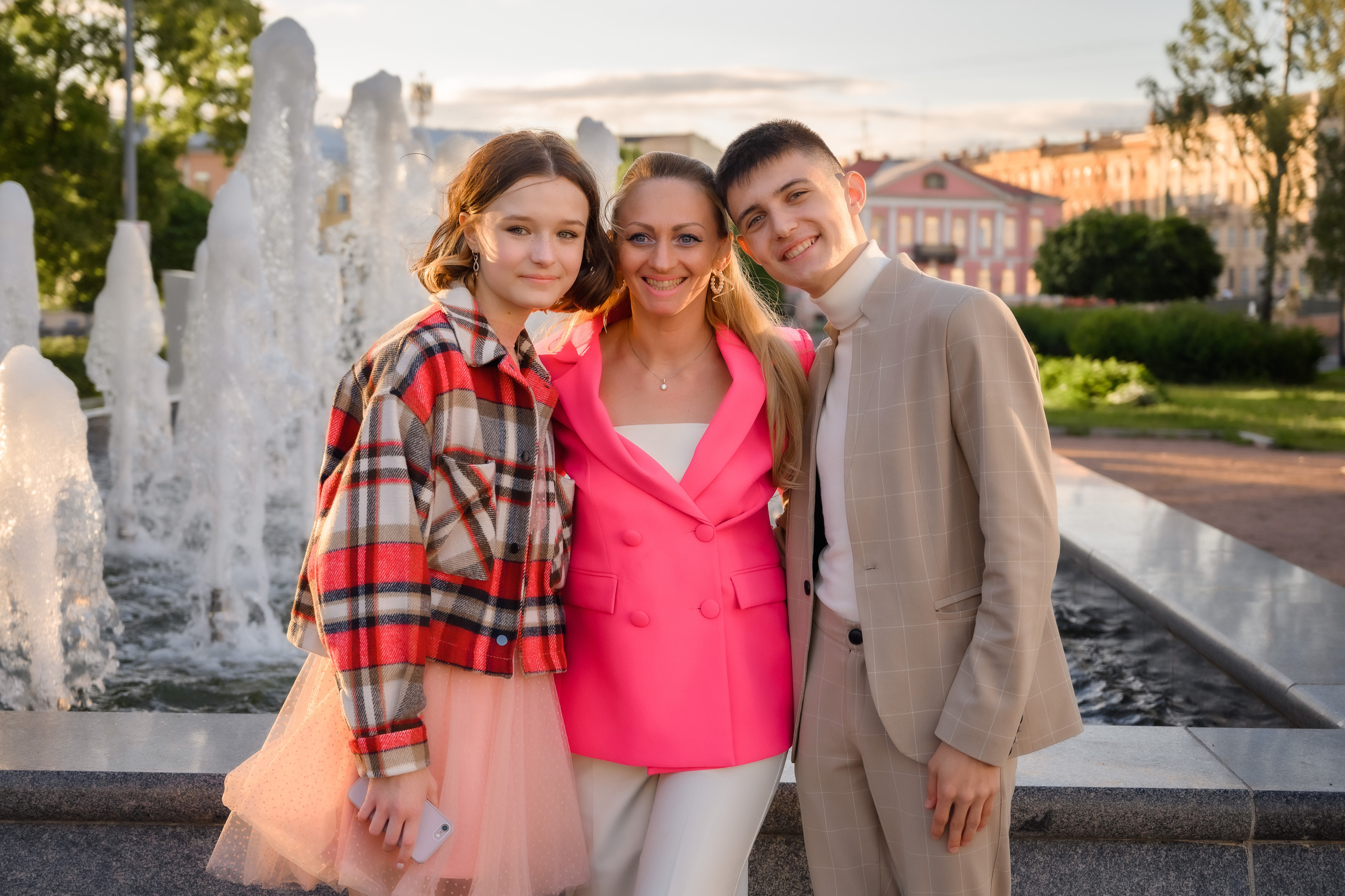 Фотограф на выпускной в Санкт-Петербурге. Фотосессия на выпускном СПб. Фотограф Алексей Лукин. Свадьба, мероприятие, корпоратив, юбилей, фотосессия, портрет. Фотосъёмка в Санкт-Петербурге. Ретушь фотографий