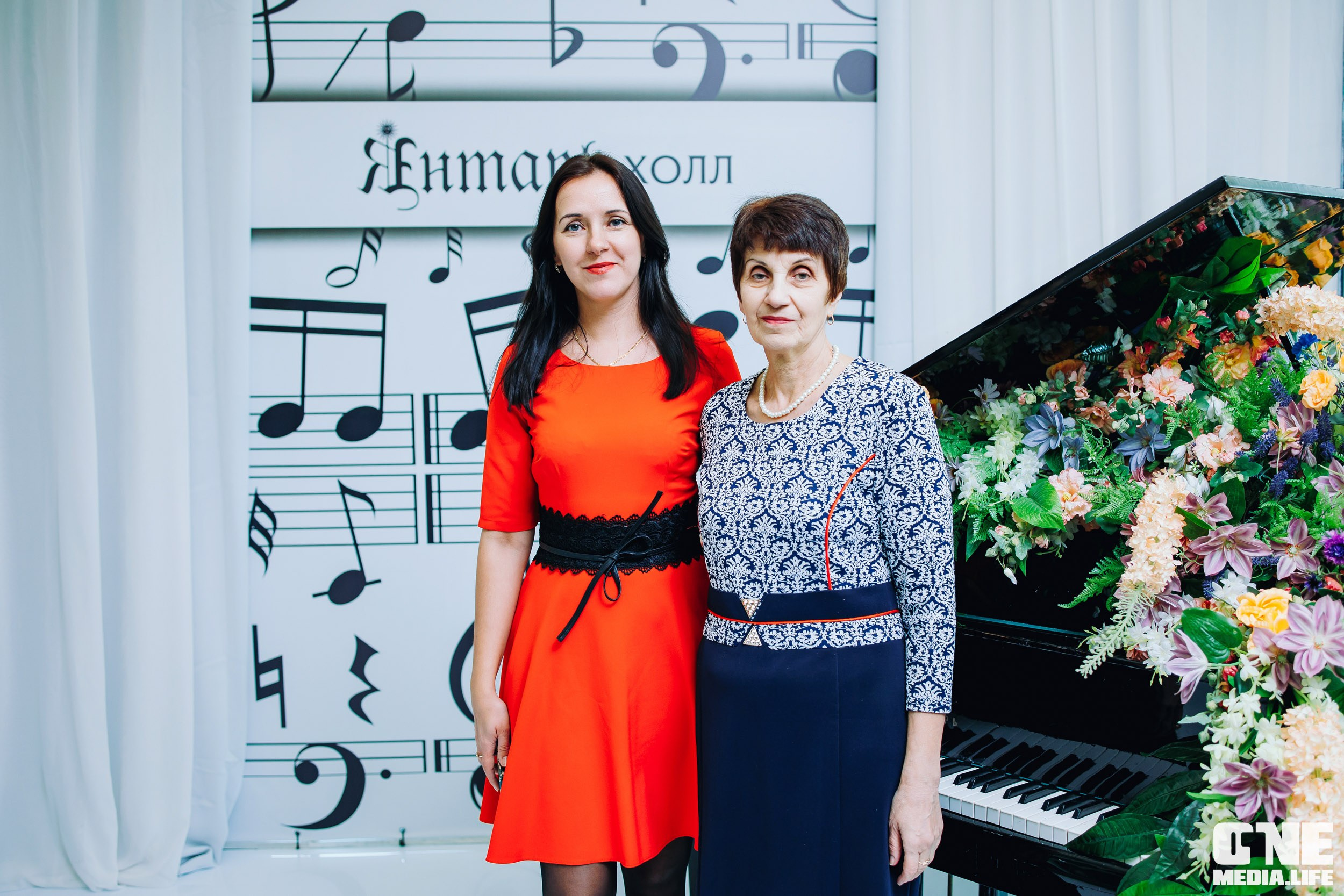 Концерт 8 марта в Янтарь холл. One Media Life: фоторепортажи, фотоотчеты с мероприятий и заведений