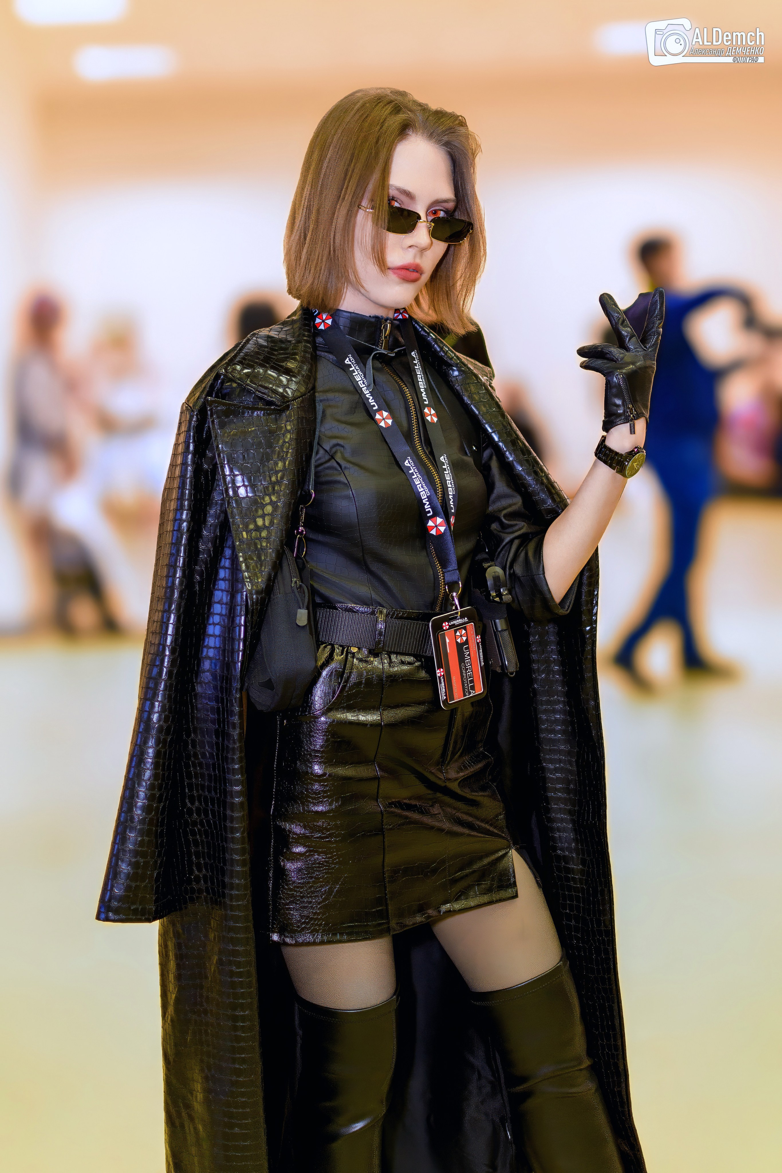 Resident Evil картинки персонажей игры и косплей фото