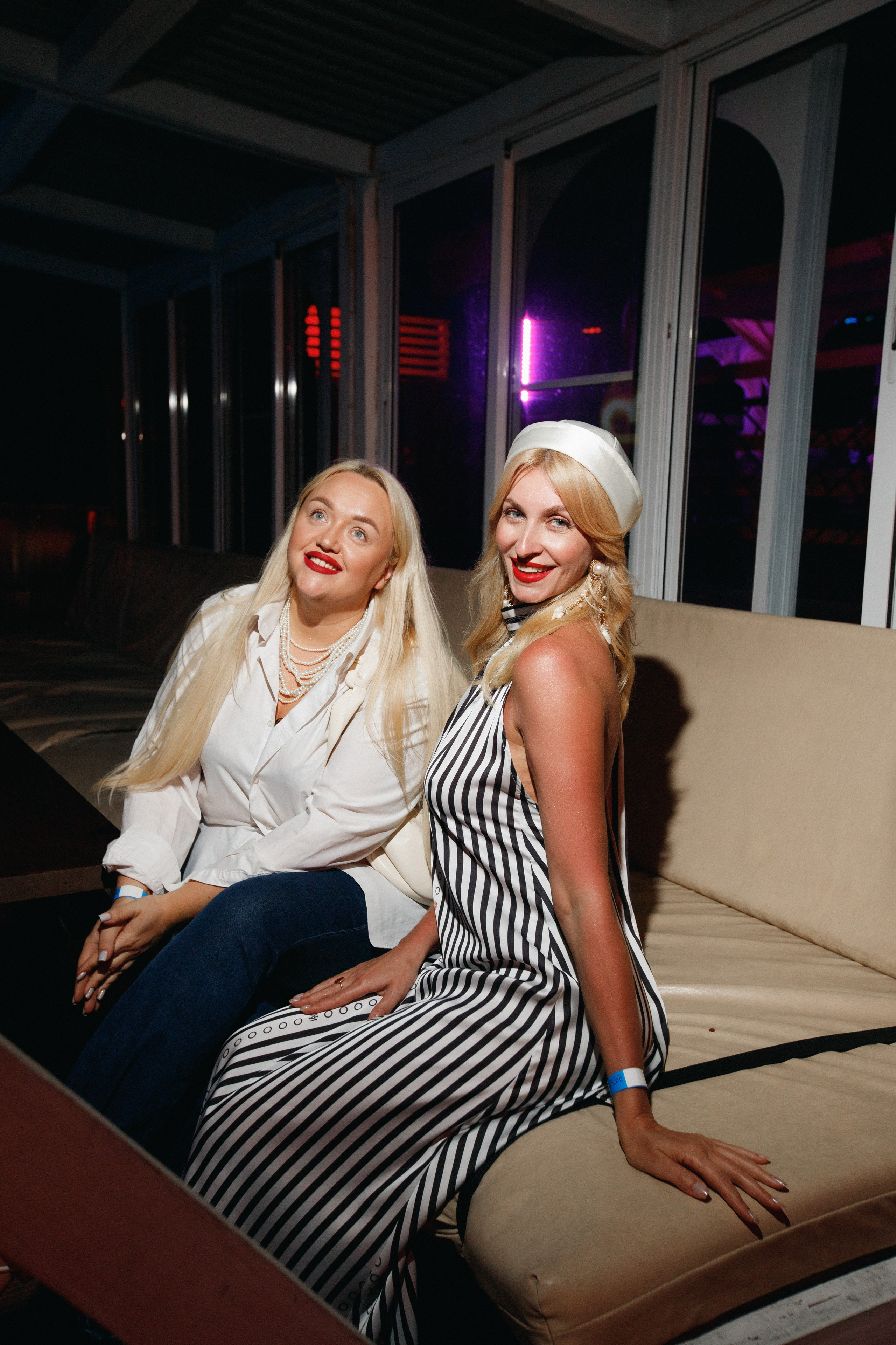 СОБРАНИЕ — ПРЕЗЕНТАЦИЯ НОВОГО НОМЕРА. СВОИ. ФОТООТЧЕТЫ-СОБЫТИЯ-МЕСТА