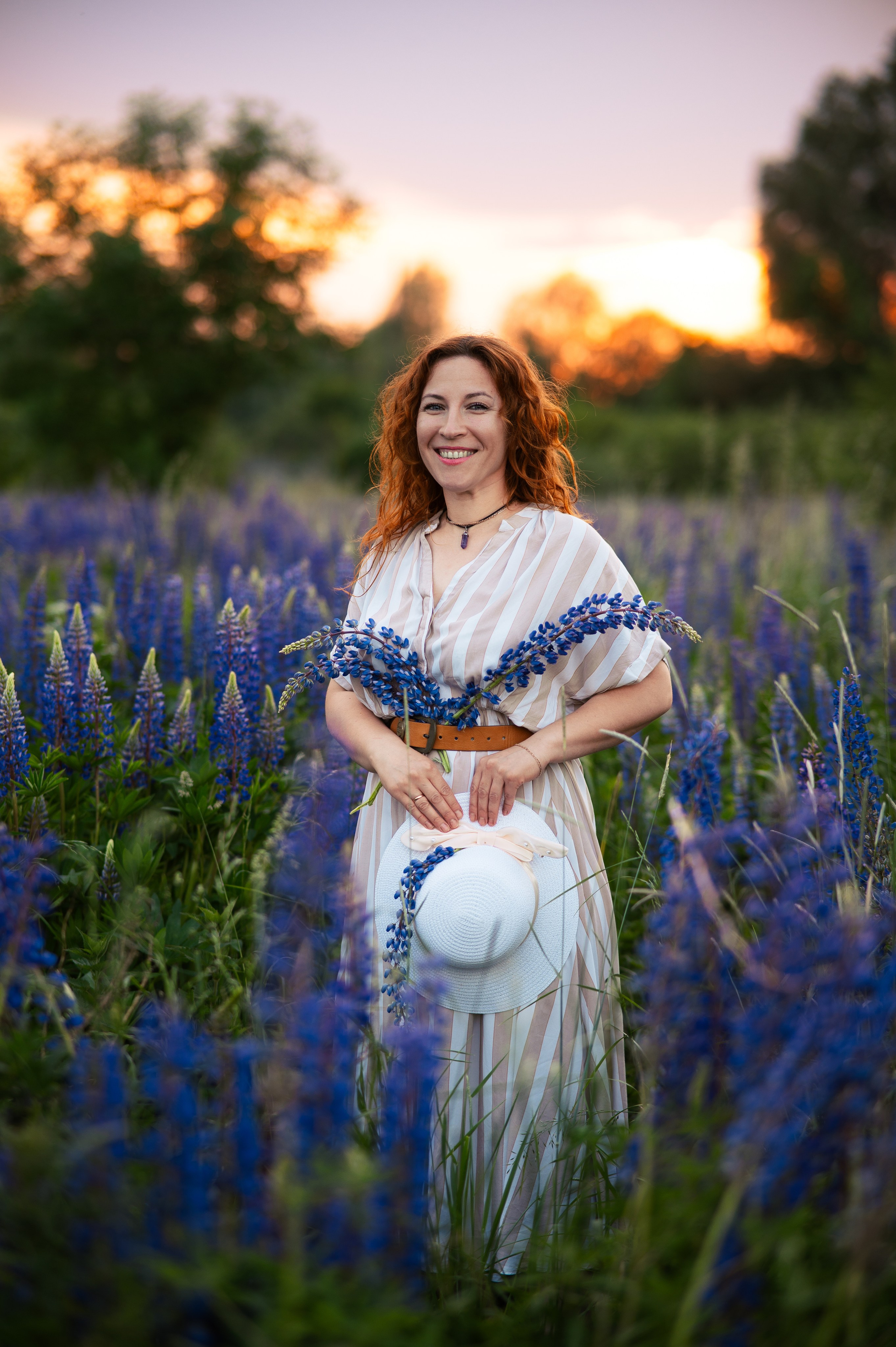 «Анастасия» в люпиновом поле. Фотосъемка и видеосъемка в Калининграде Liveemotion.pro