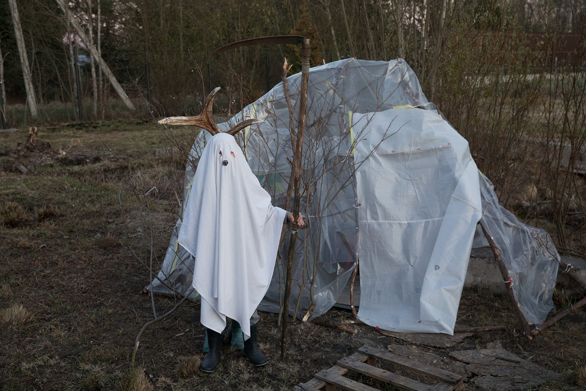 Forgotten. Заставка