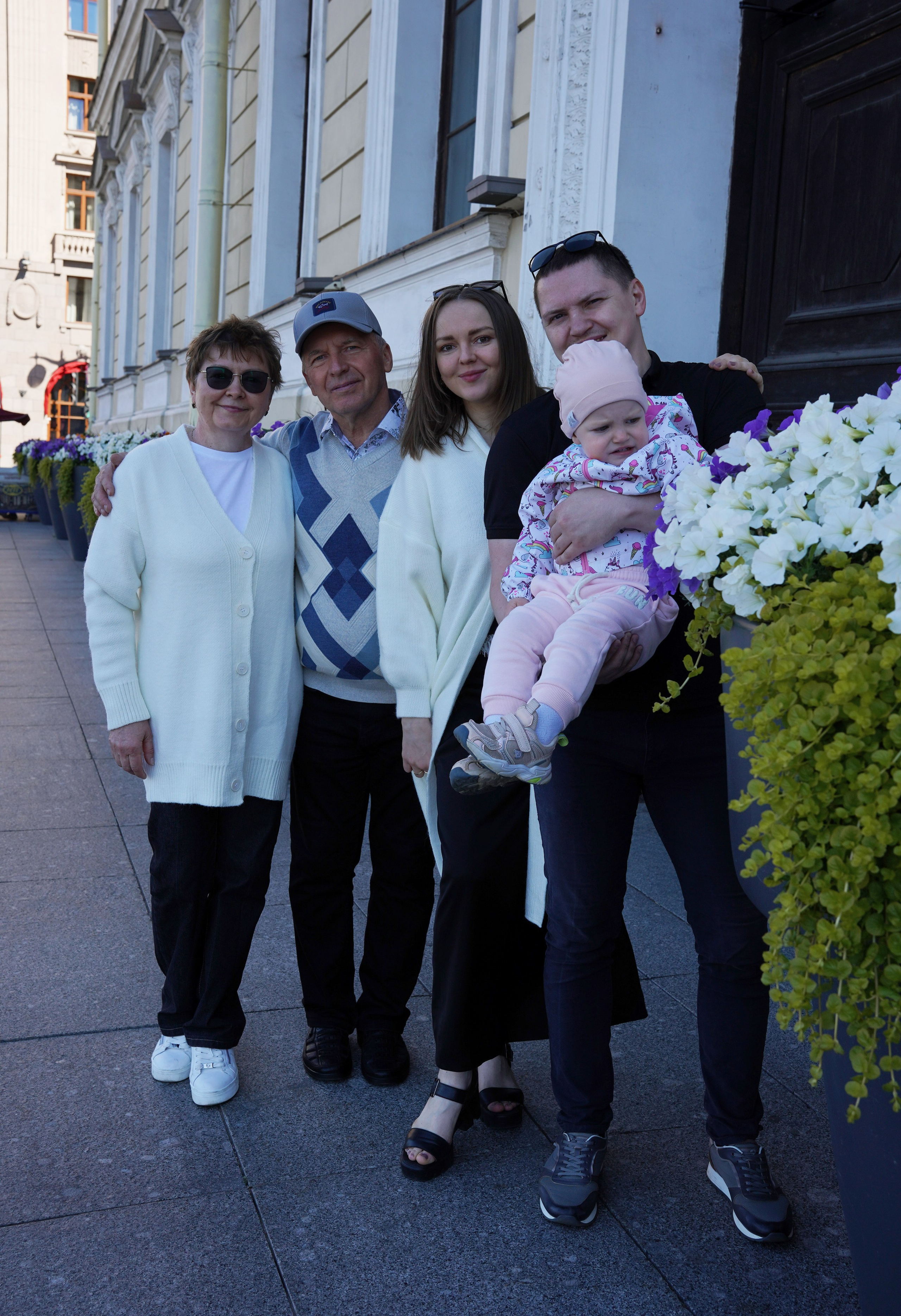 Семья в городе. Студийный и портретный фотограф в САНКТ-ПЕТЕРБУРГЕИрина Махаон