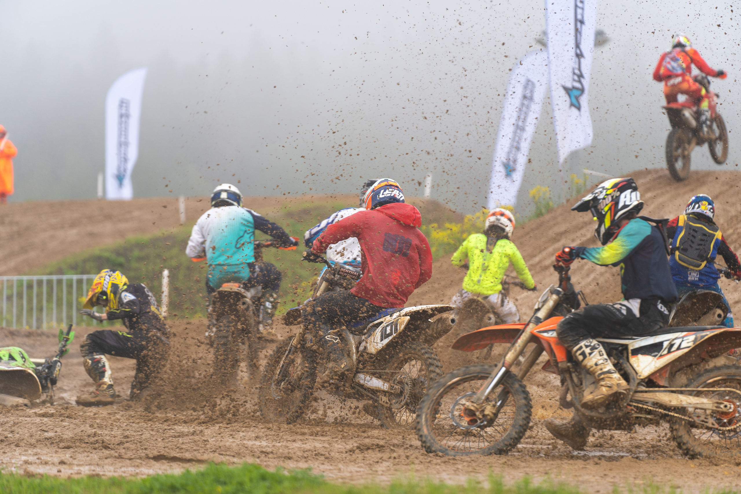 Игора Драйв — мотокросс. Святослав Буньков | фотограф