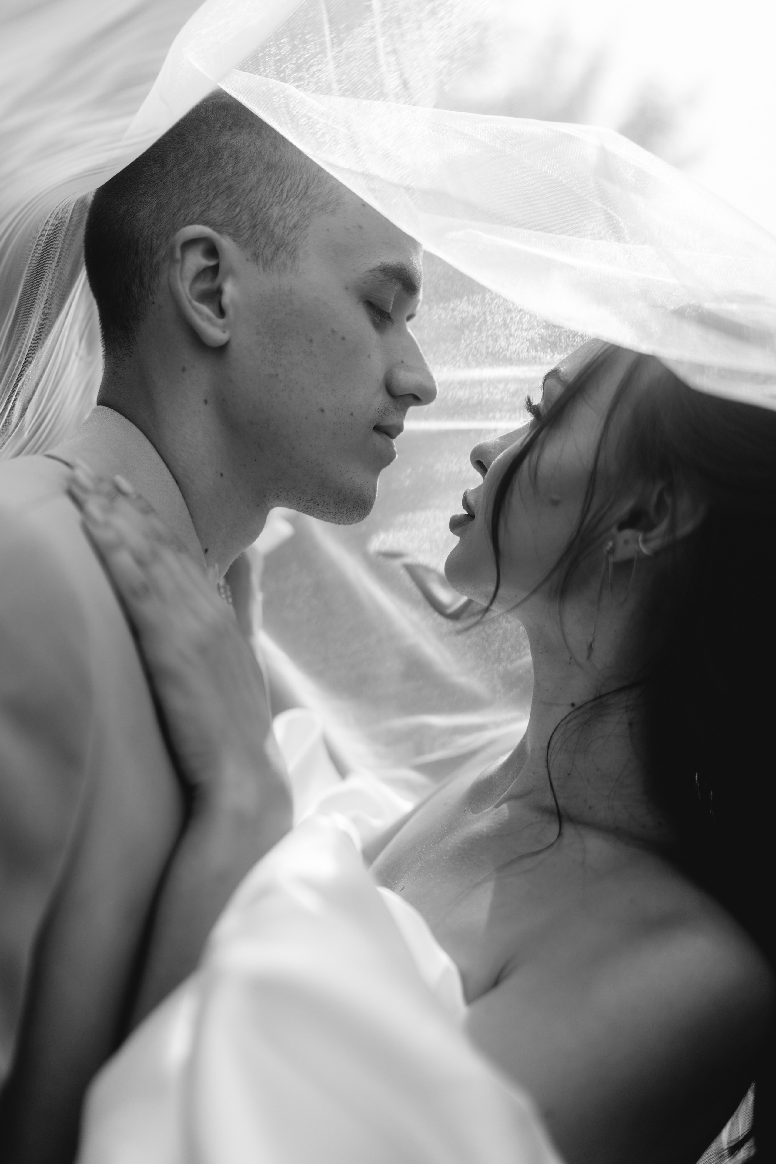 Предсвадебная прогулка Александр и Юлия. Свадебный и индивидуальный фотограф Аля Мамакова