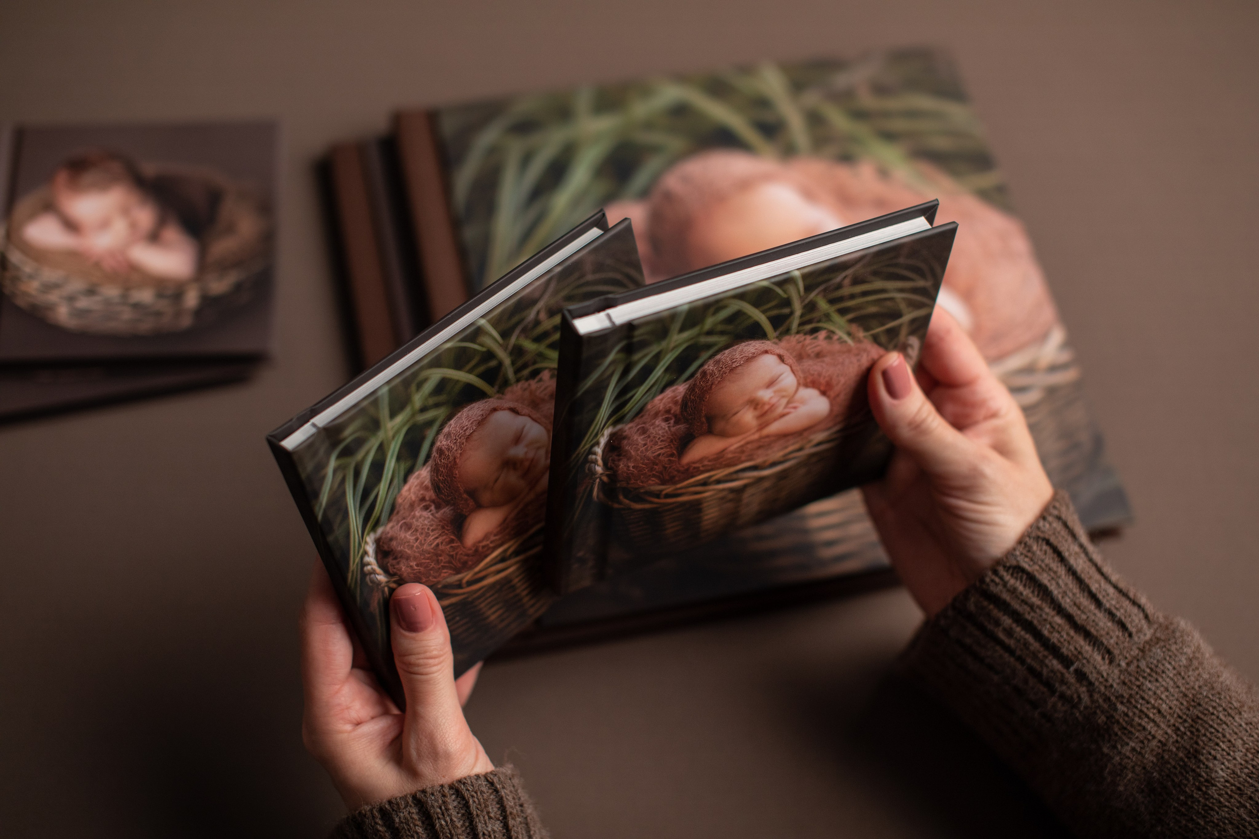 Фотокниги к фотосессиям профессионального фотографа Анны Шороховой. Профессиональный фотограф новорожденных в Москве, Орле и других городах Анна Шорохова