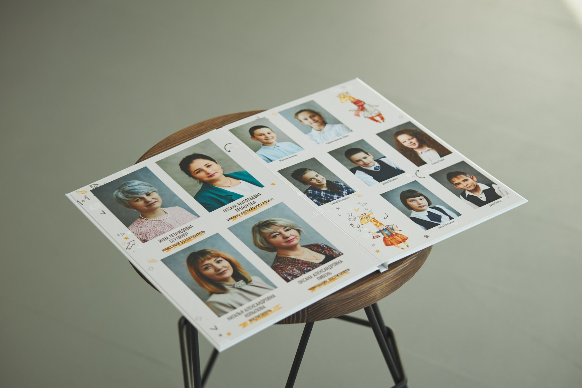 Выпускная фотокнига 1- 4 класс Мурманск | Студия Бархат. Фотостудия «Бархат» и фотограф Елизавета Дробышевская Мурманск