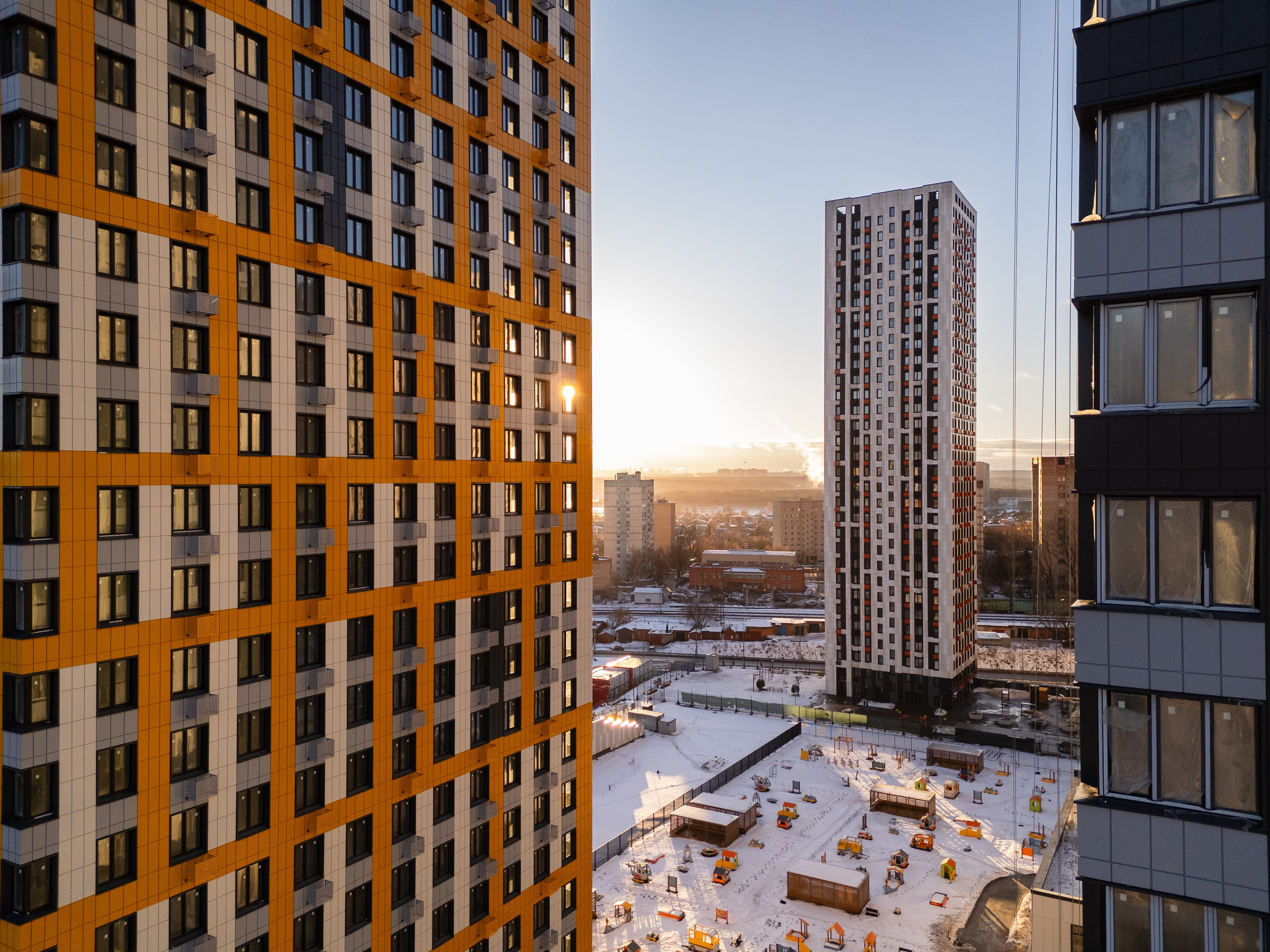 Архитектура и недвижимость. Ход строительства. Съемка с дрона. Профессиональное решение для частных лиц и бизнеса