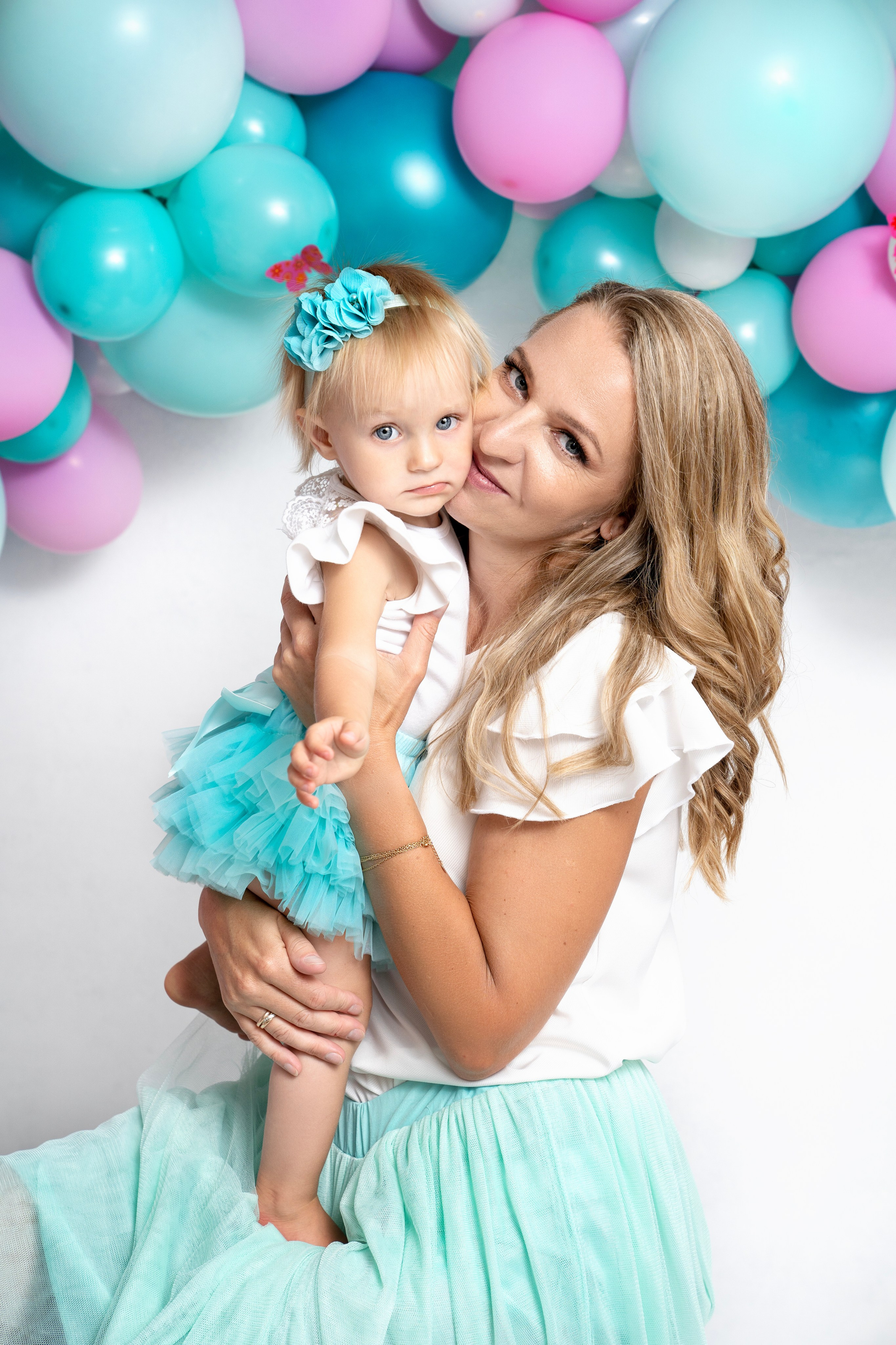 Фотосессия ГОДОВАСИЕ. Фотограф новорожденных, детей до года и беременных в Симферополе