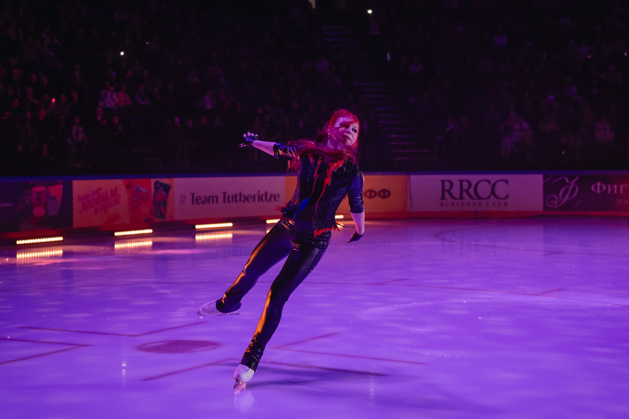 Шоу «Чемпионы на льду» в Новосибирске. Воробьева Ксения — Спортивный и танцевальный фотограф Новосибирск