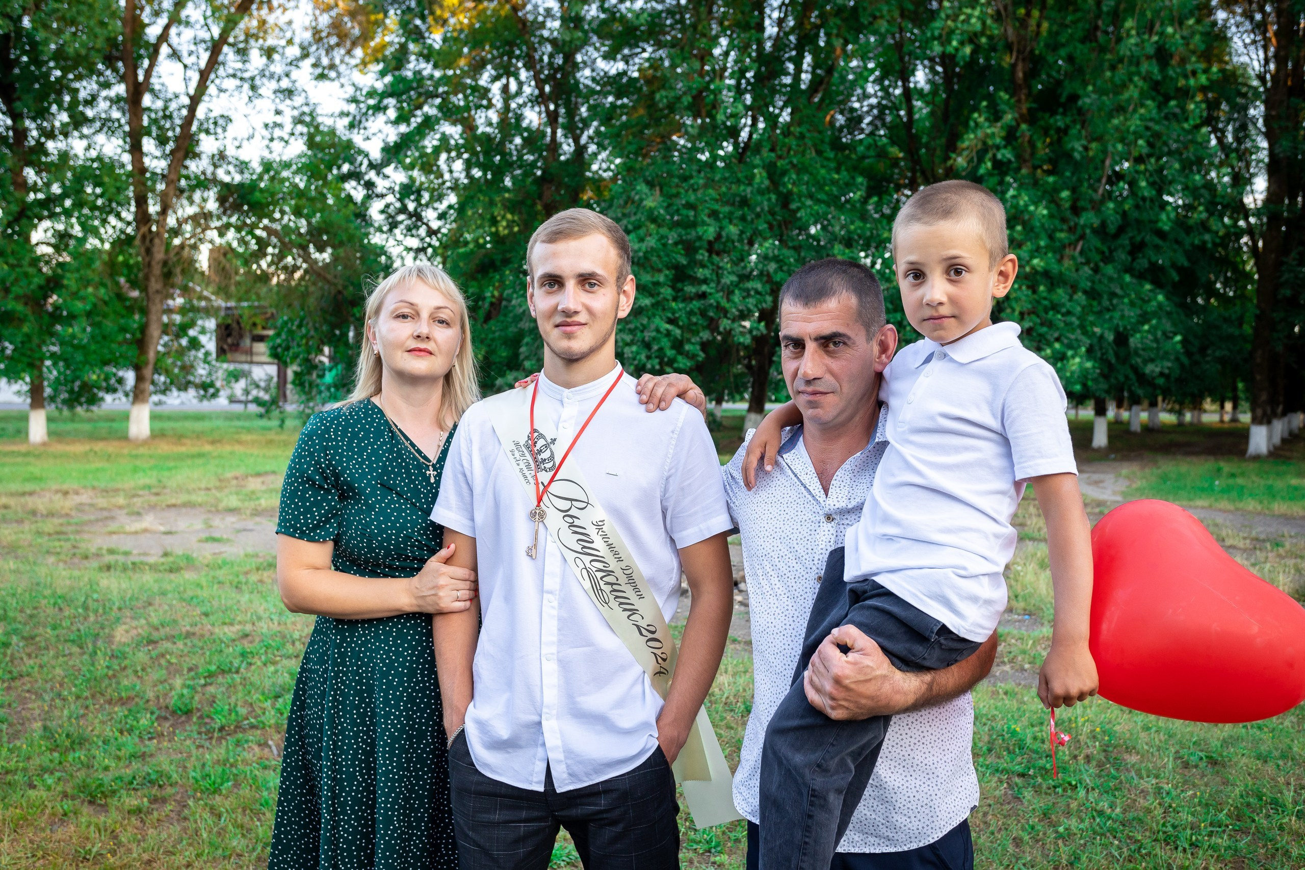 Вручение аттестата 2024 г. Выпускные альбомы Майкоп, Краснодар Елена Золотарева