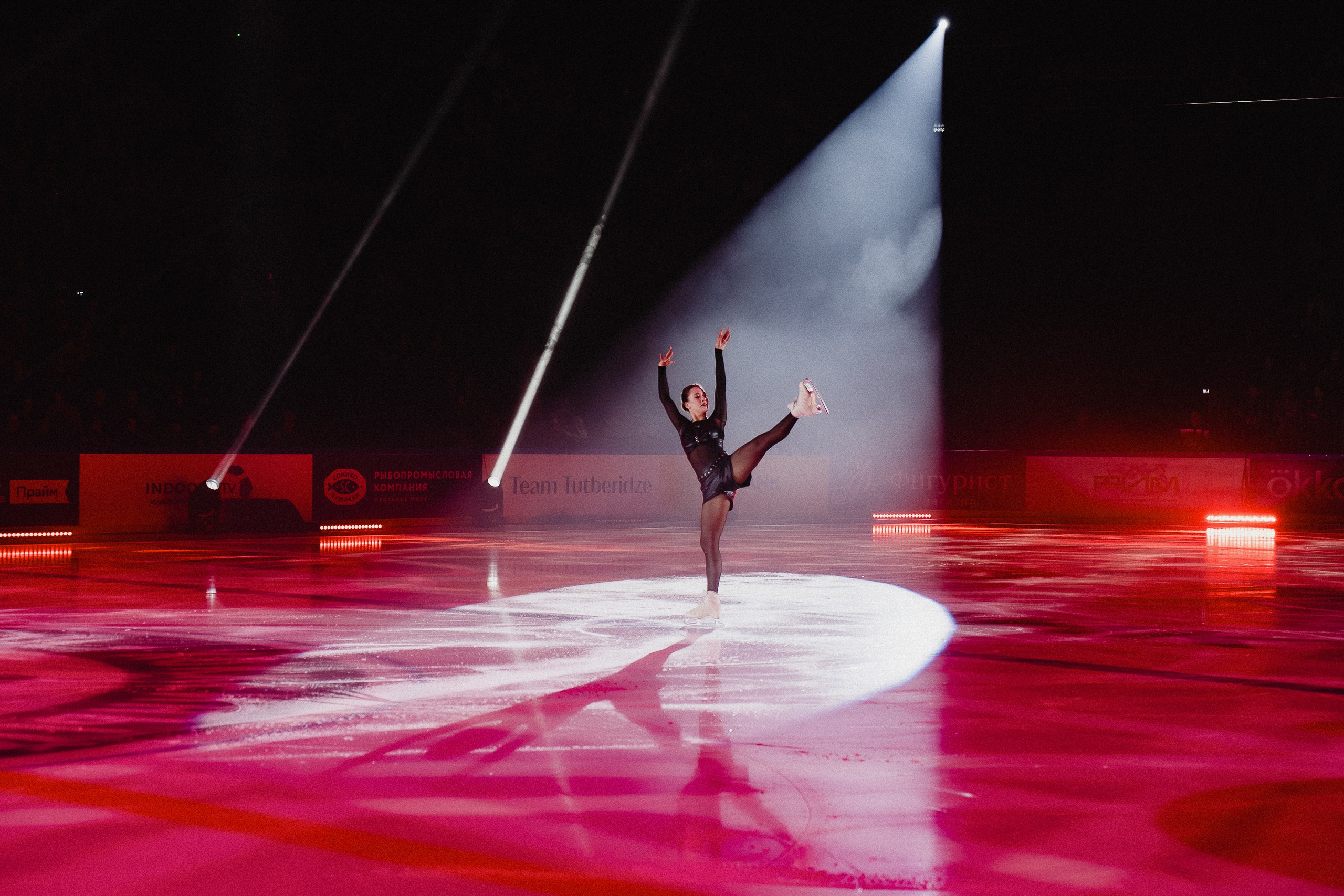 Шоу Этери Тутберидзе в Новосибирске. Воробьева Ксения — Спортивный и танцевальный фотограф Новосибирск