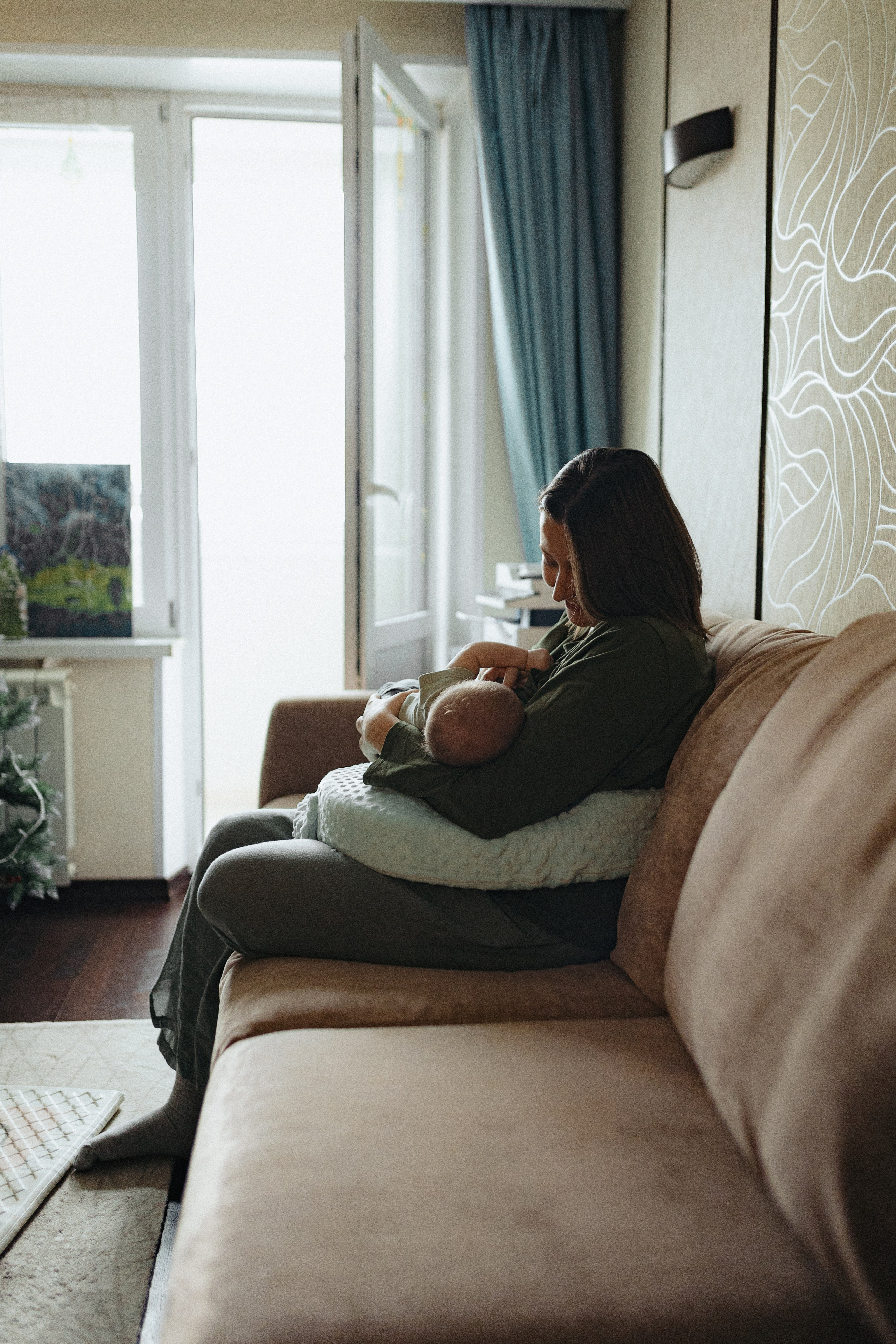 Домашняя семейная фотосессия с малышом. Портретный и семейный фотограф в Москве Мария Рослякова