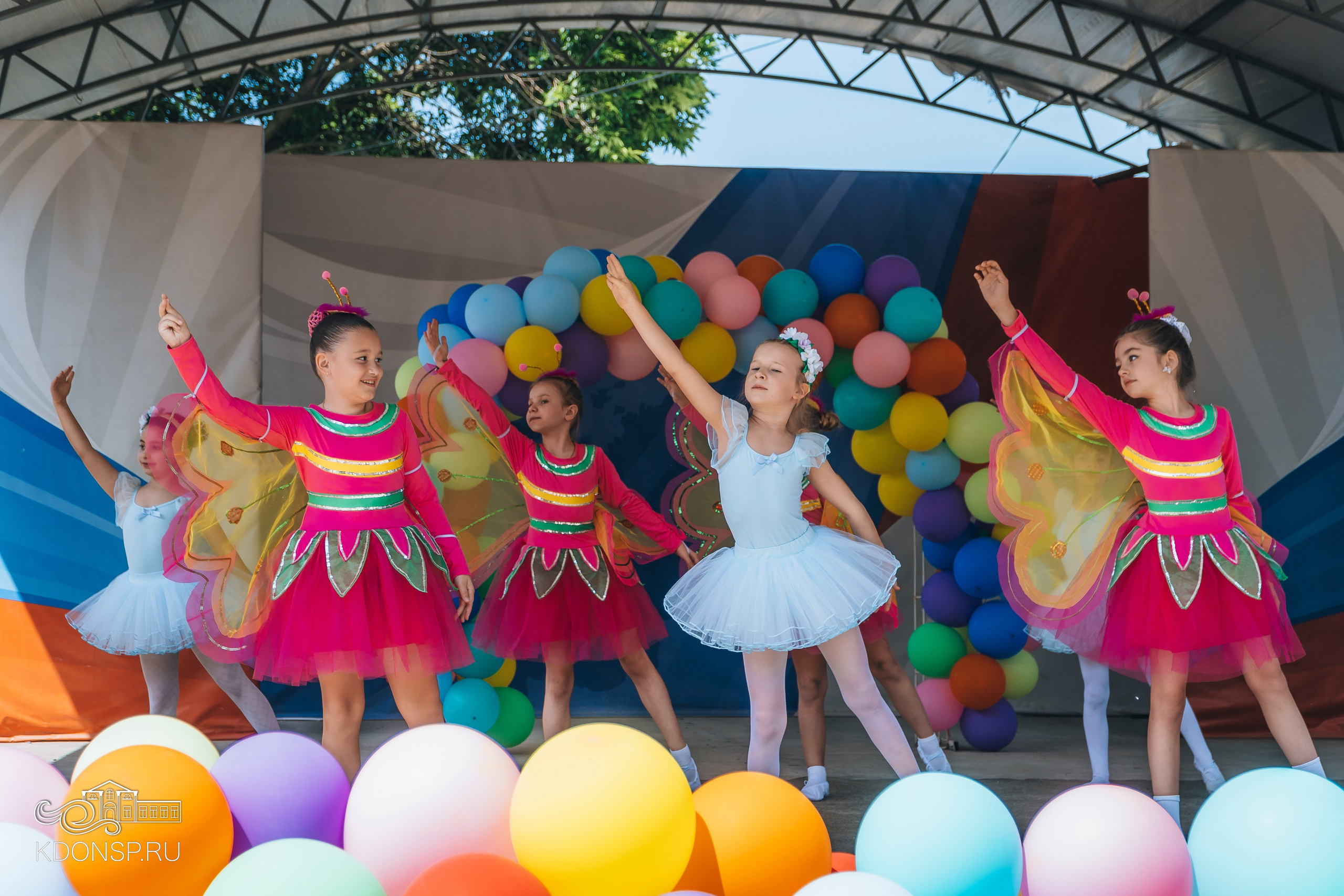 Должны смеяться дети. Новотитаровский Дом культуры