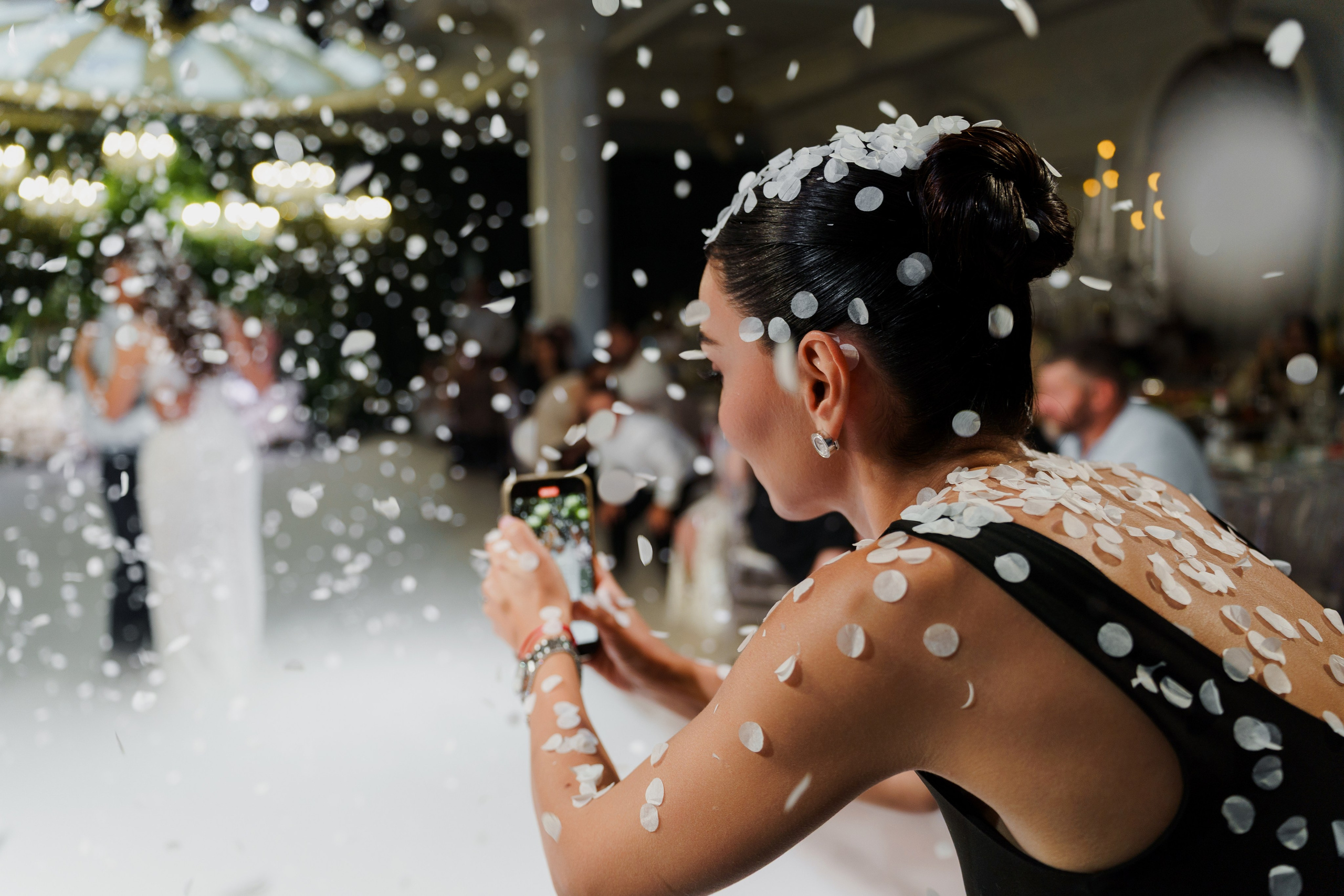 Сватовство в Краснодаре от лучших свадебных фотографов и операторов ТВИНС СТУДИО. ТВИНС СТУДИО — лучшие свадебные фотографы и видеографы в Краснодаре