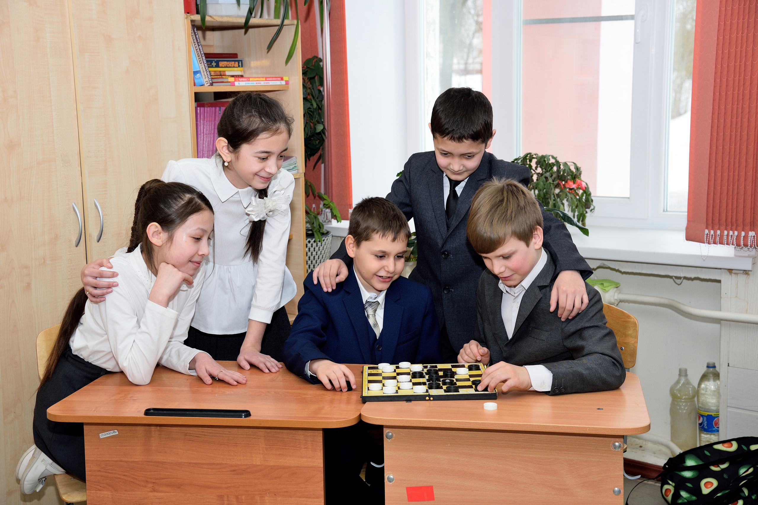 Рекомендации по съёмке для начальной школы. Выпускные альбомы для школ и детских садов Александр и Динара