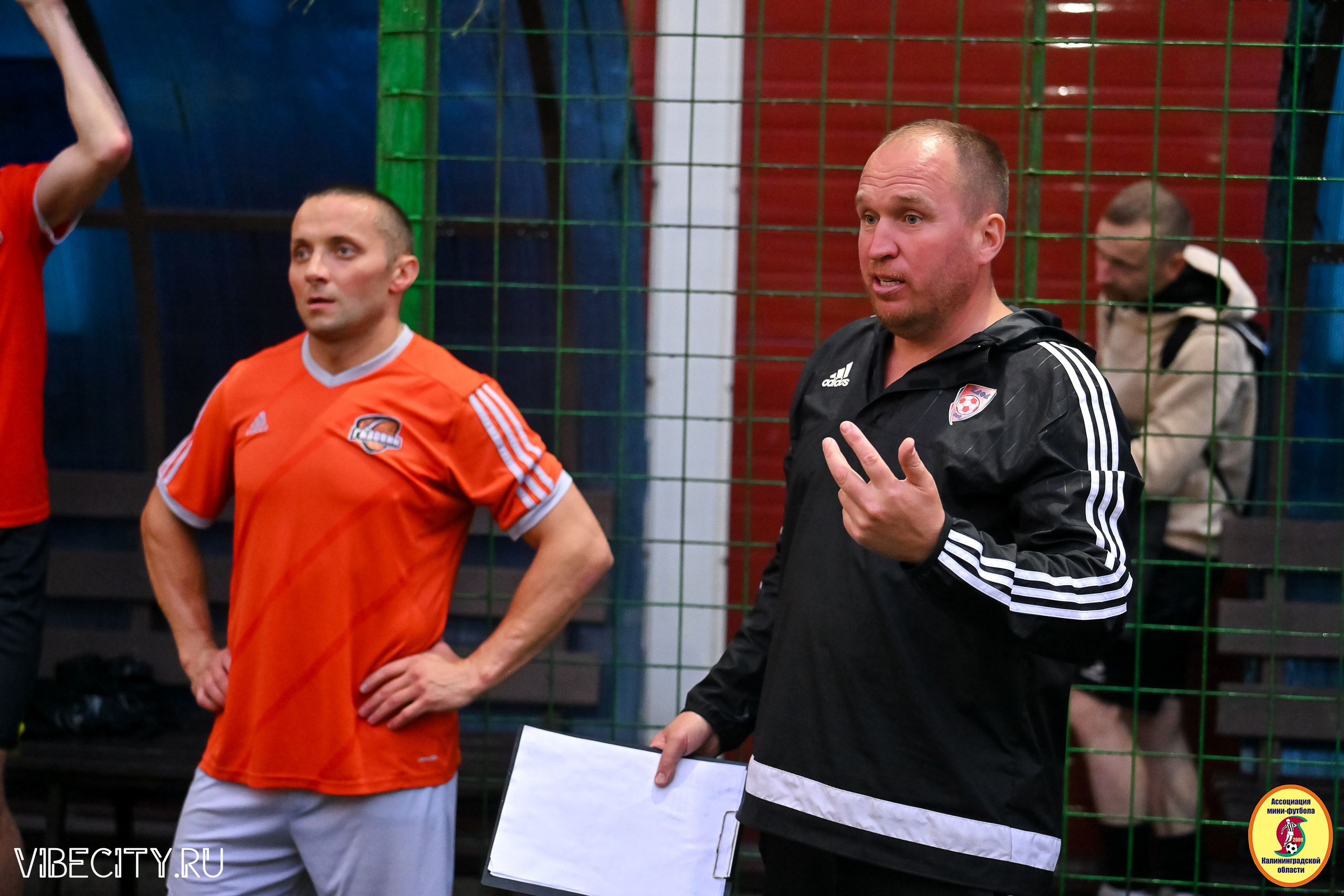 ИГРЫ МИНИ-ФУТБОЛЬНОЙ И КОРПОРАТИВНОЙ ЛИГИ. VIBECITY.RU Вайб Сити Ру Фоторепортажи Фотоотчеты Калининград