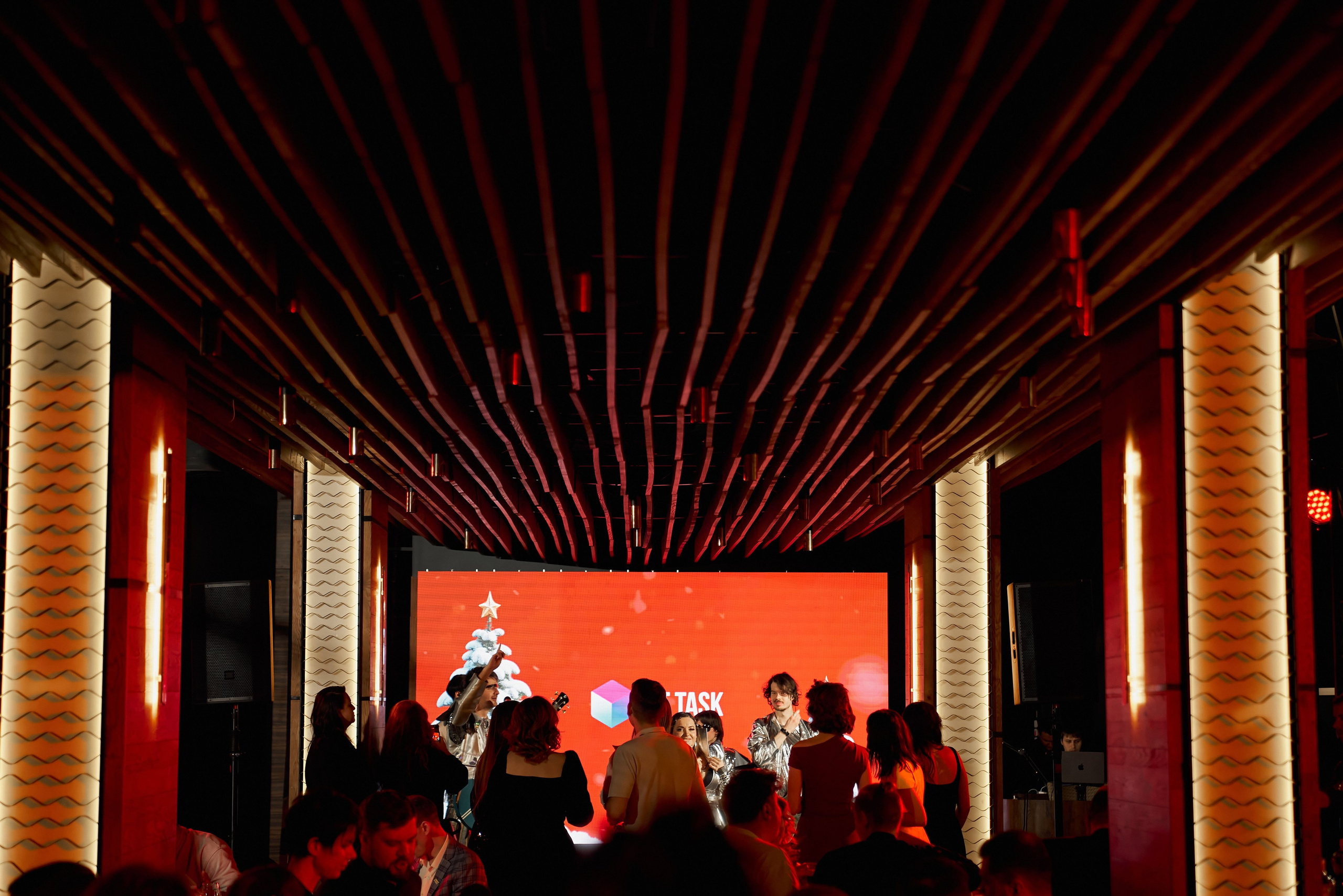 Фотограф Евгений Опарин