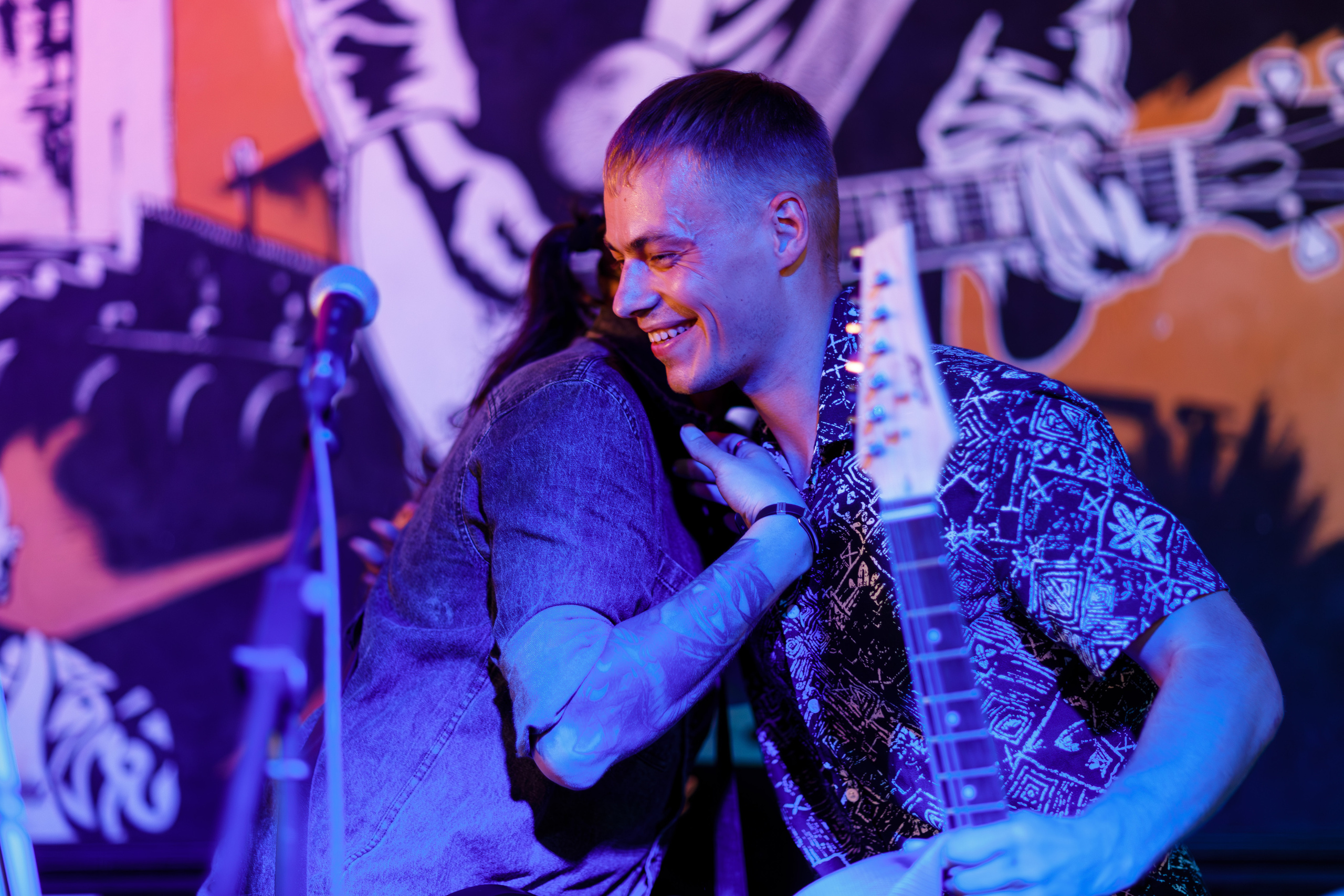 Выпускной в Нешколе Гитары в Сочи в баре Харатс