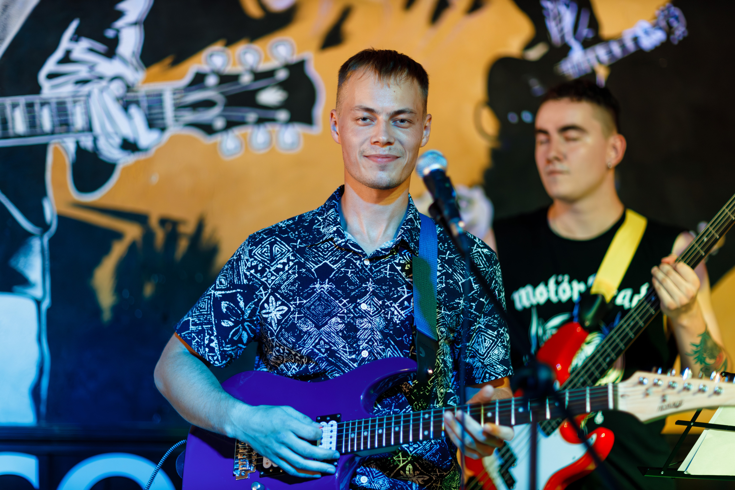 Выпускной в Нешколе Гитары в Сочи в баре Харатс