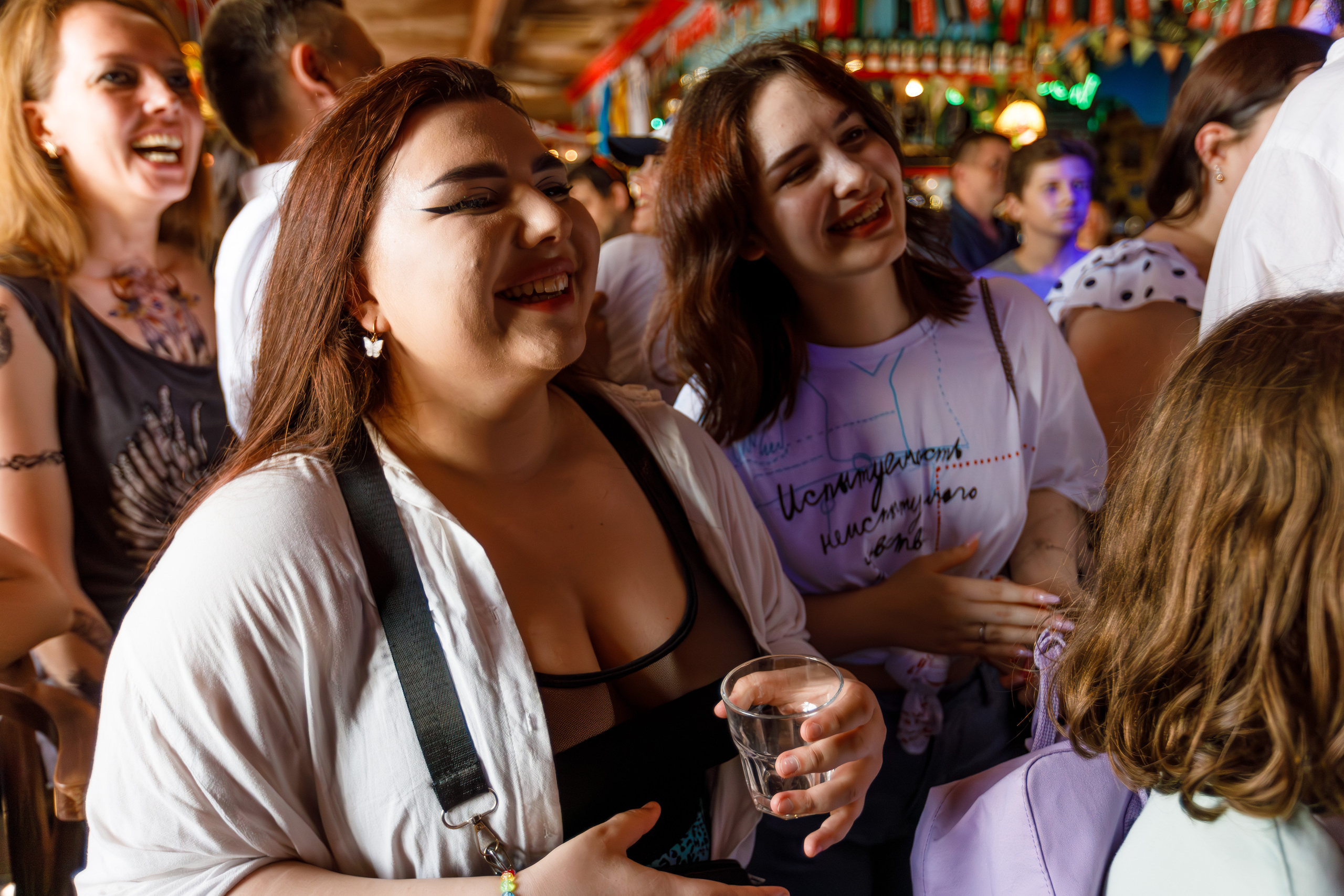 выпускной не школы гитары в баре Харатс