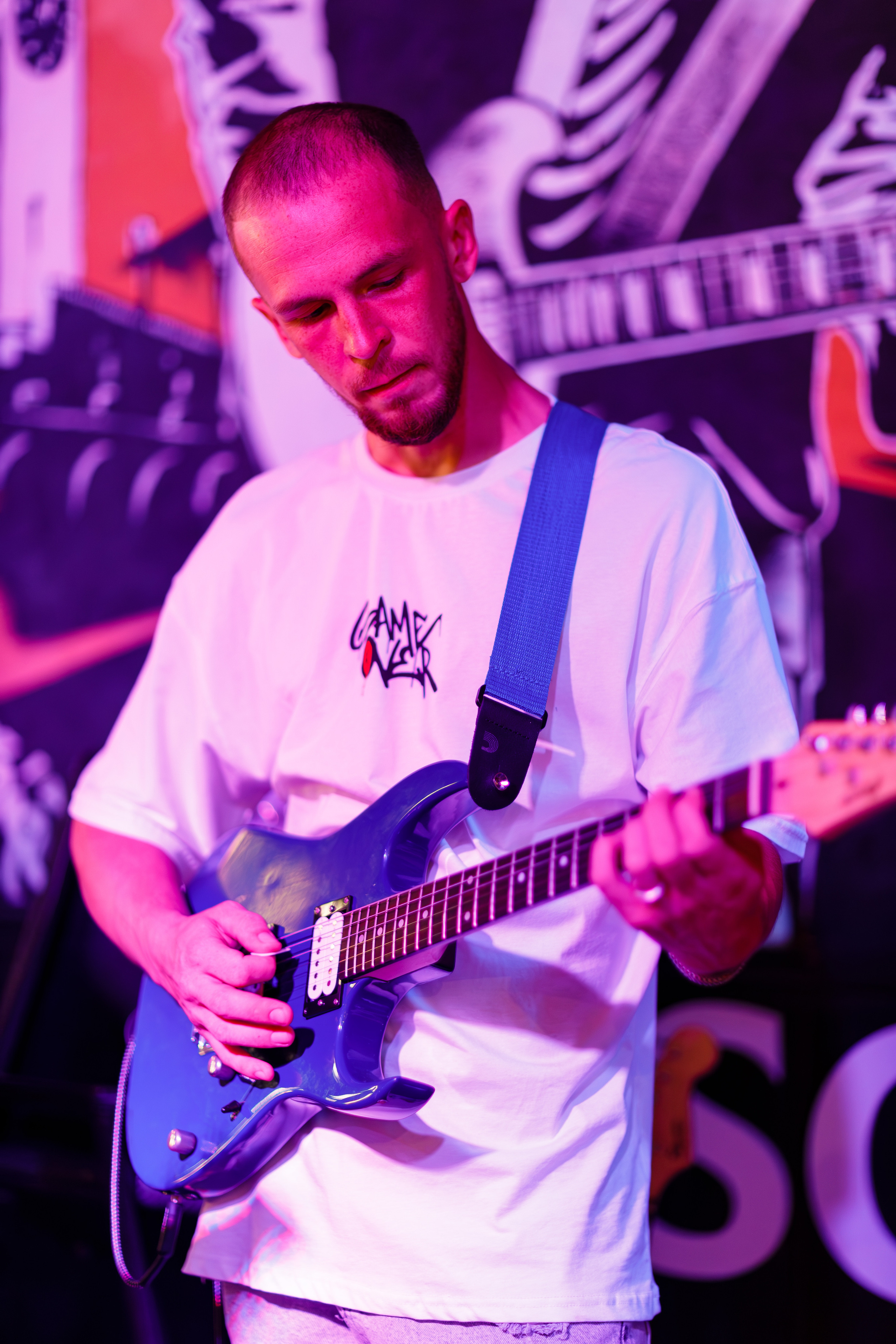 Выпускной в Нешколе Гитары в Сочи в баре Харатс