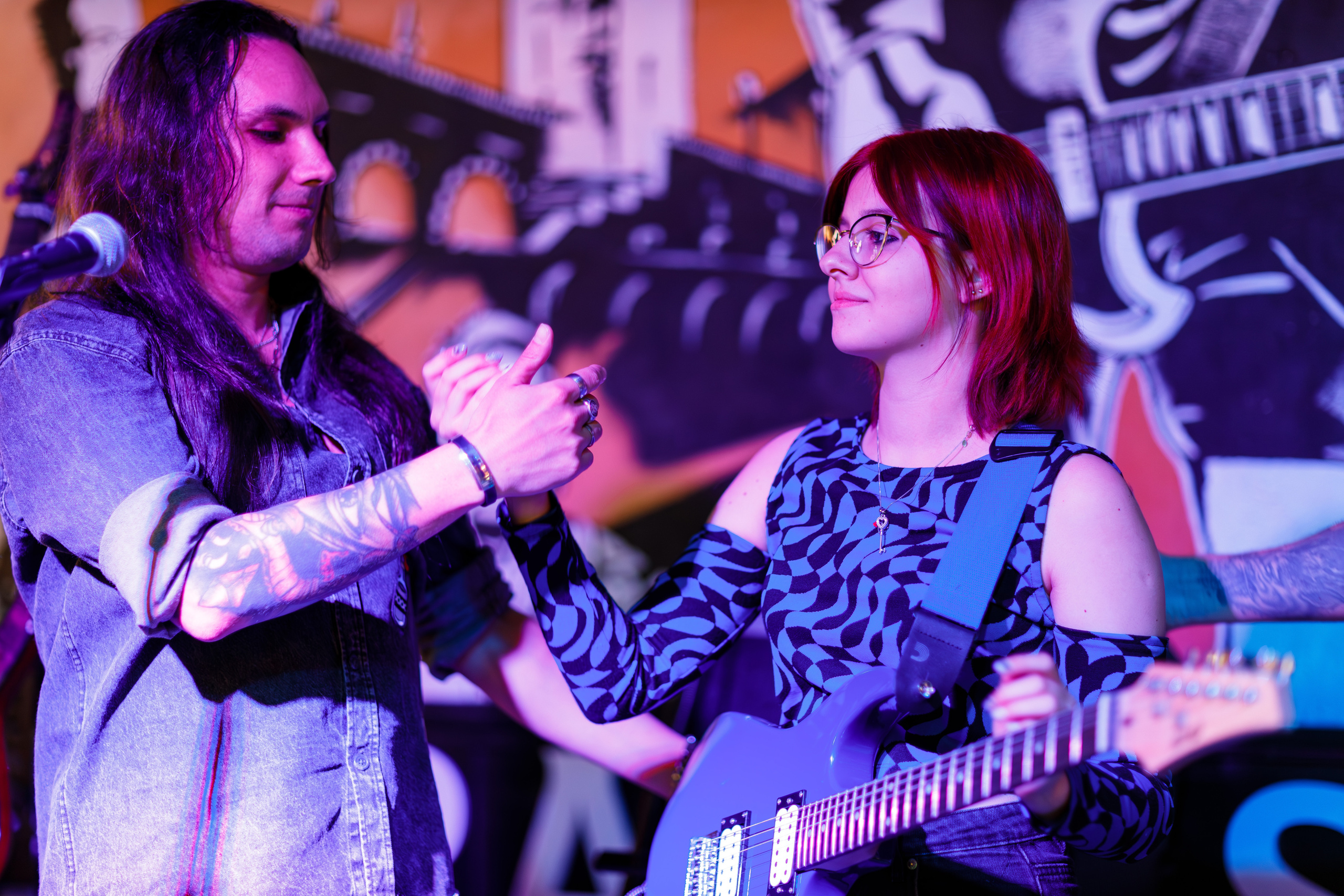 Выпускной в Нешколе Гитары в Сочи в баре Харатс