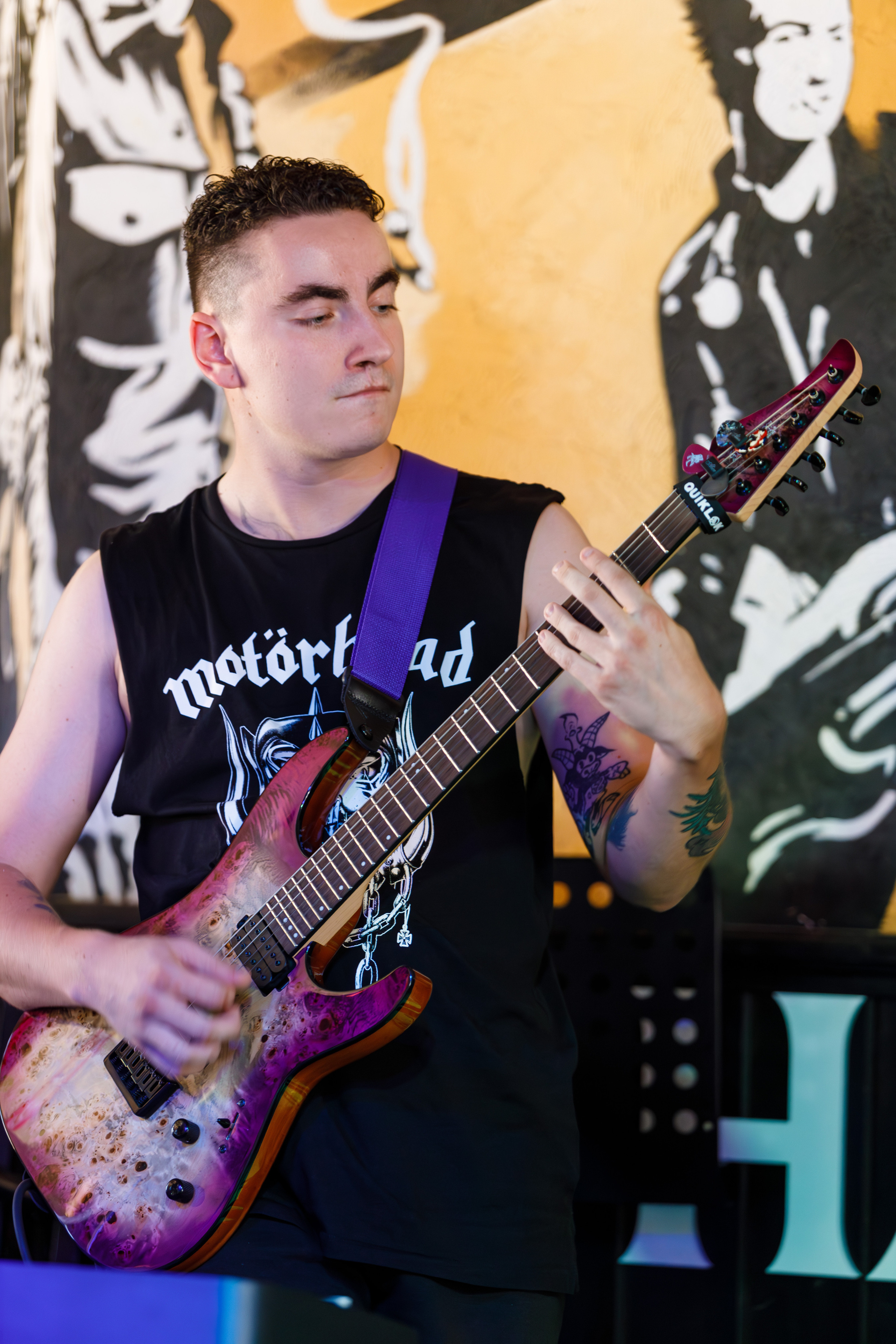 выпускной не школы гитары в баре Харатс