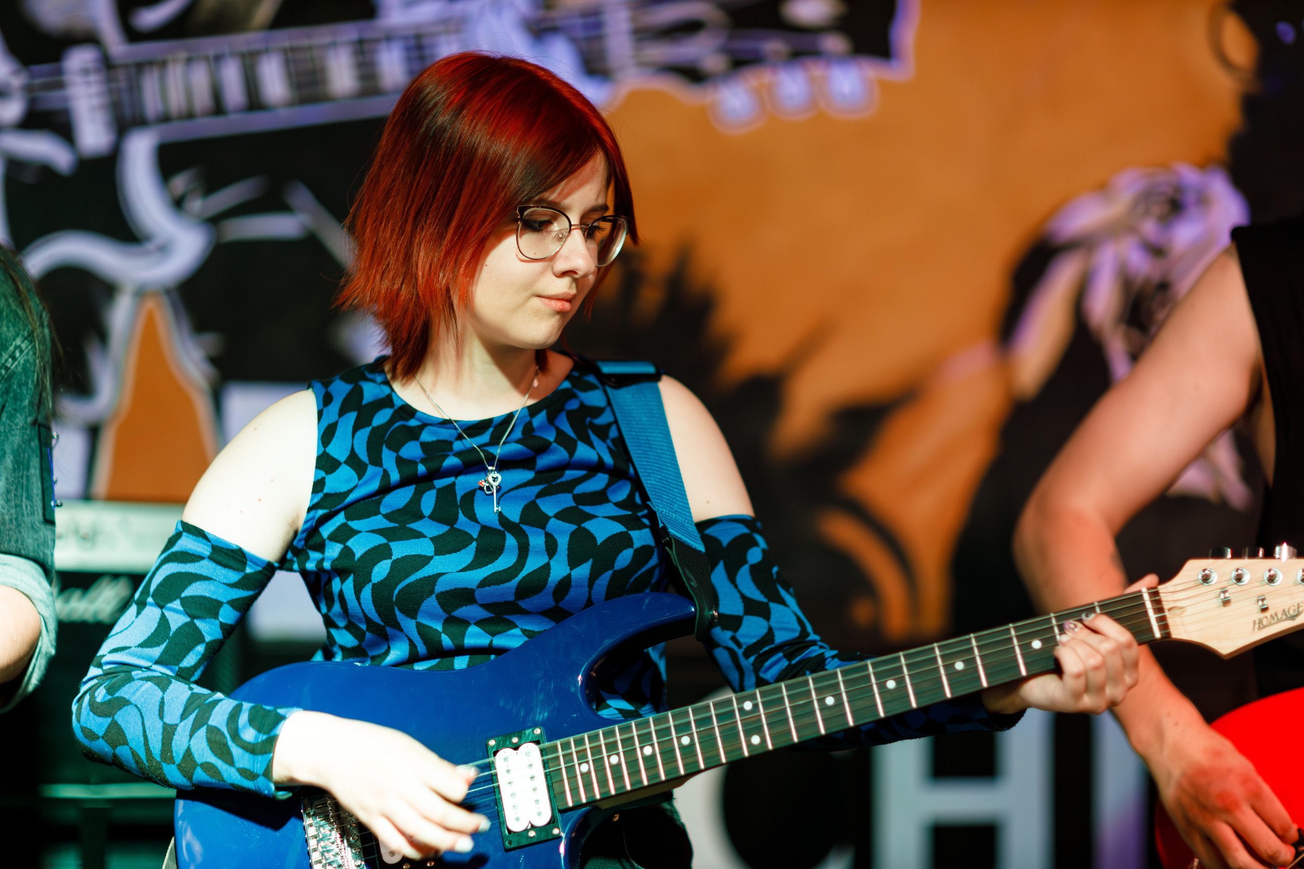 Выпускной в Нешколе Гитары в Сочи в баре Харатс