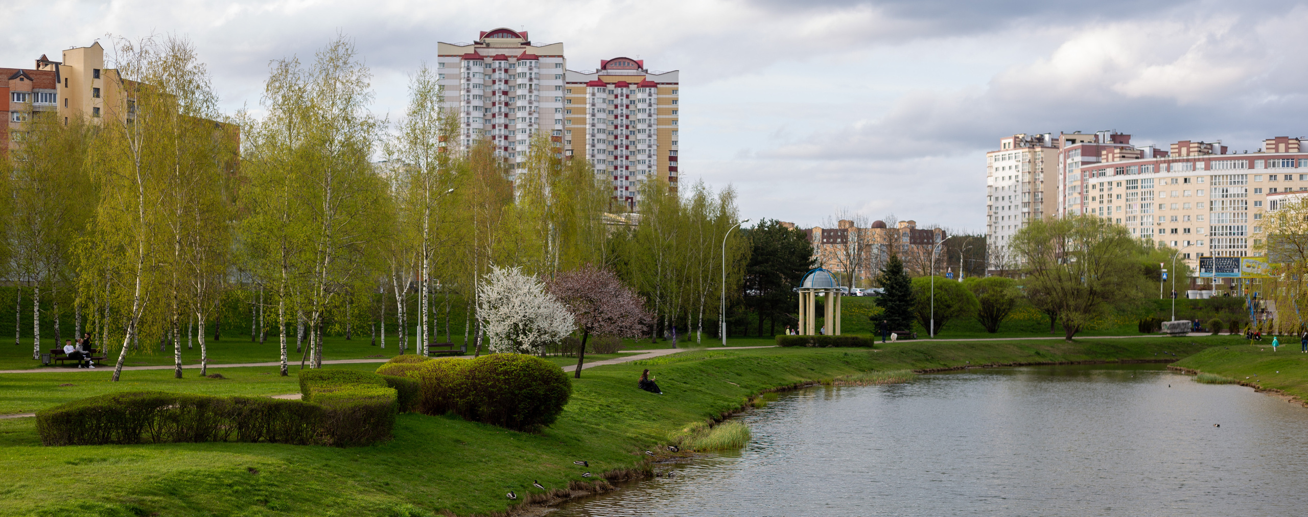 Парк Уручье весной, Минск