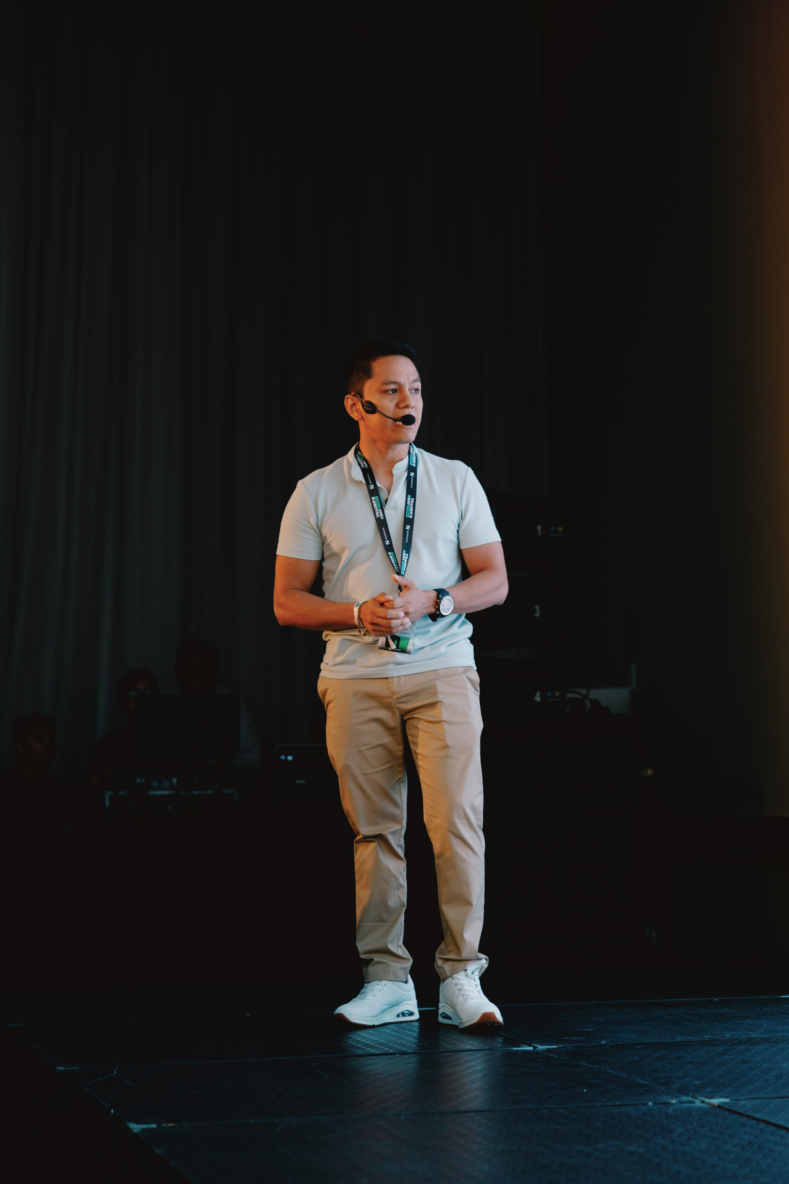 TRADERS DAY By NeomAAA Medellin. NeomAAA Funds Gallery